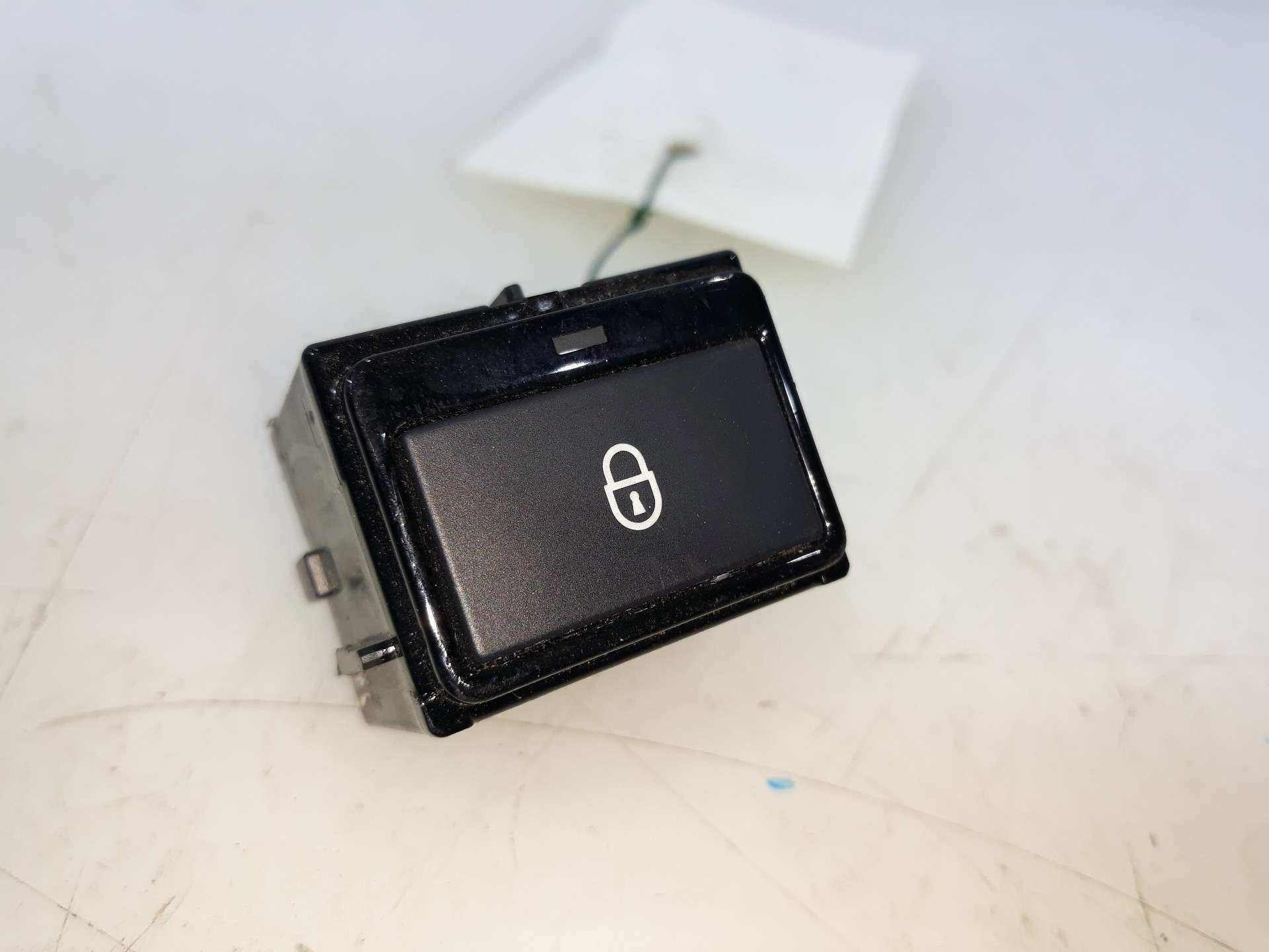 BOTON BLOQUEO PUERTA JAGUAR XF II (X260) 2015- (GX7314017FC 1530729)