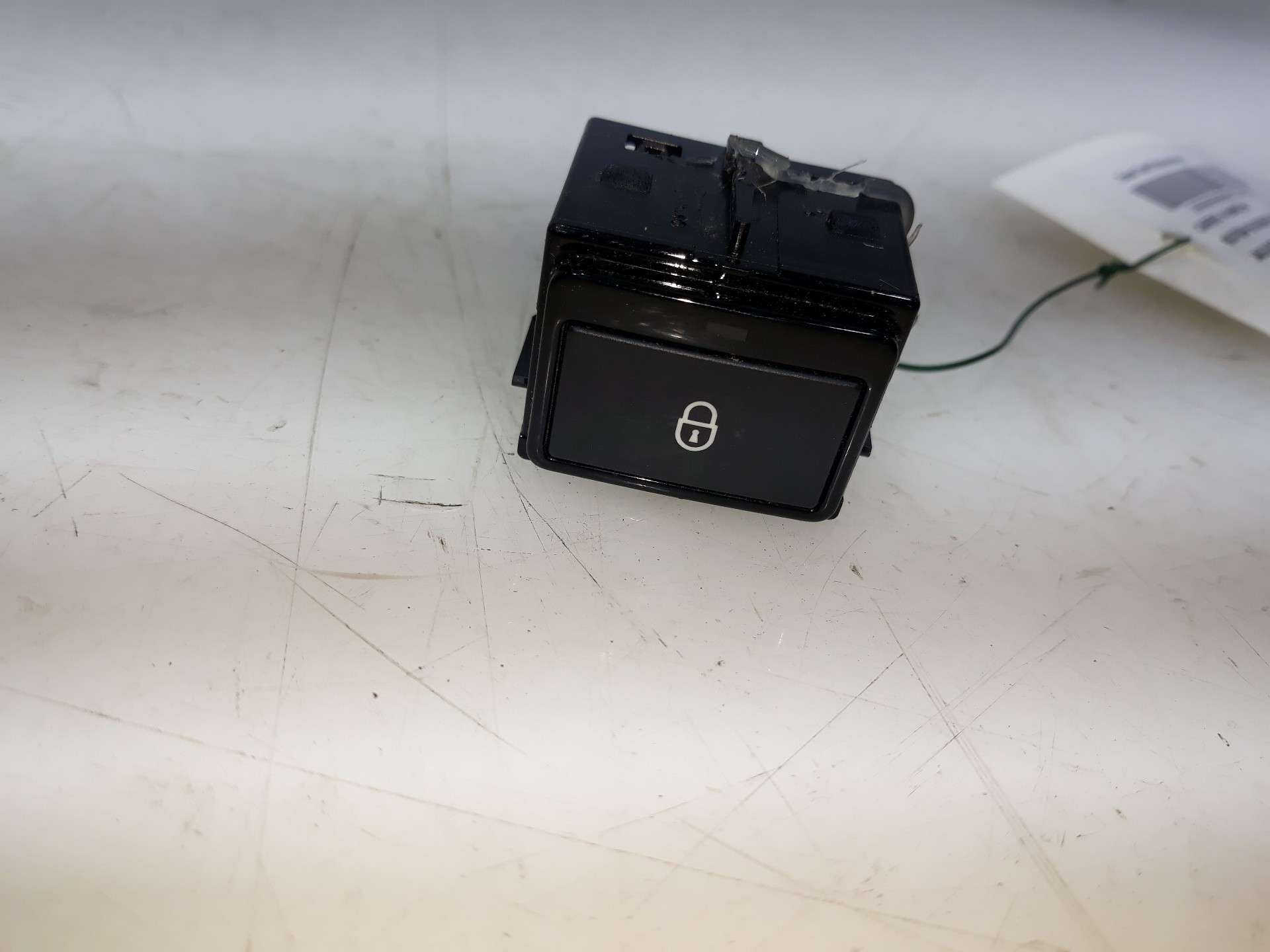 BOTON BLOQUEO PUERTA JAGUAR XF II (X260) 2015- (GX7314017FC 1530731)