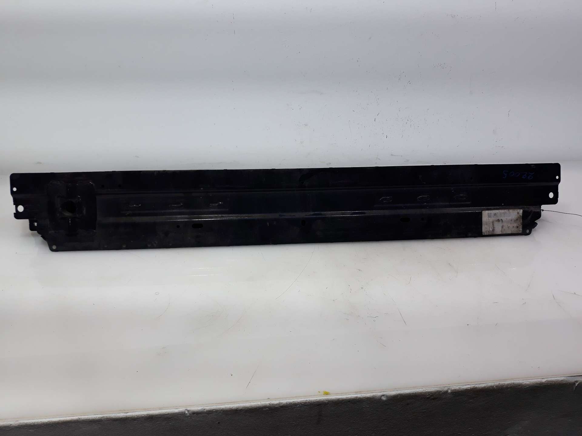 REFUERZO PARAGOLPES DELANTERO JAGUAR XF II (X260) 2015- (T2H39615 1530815)