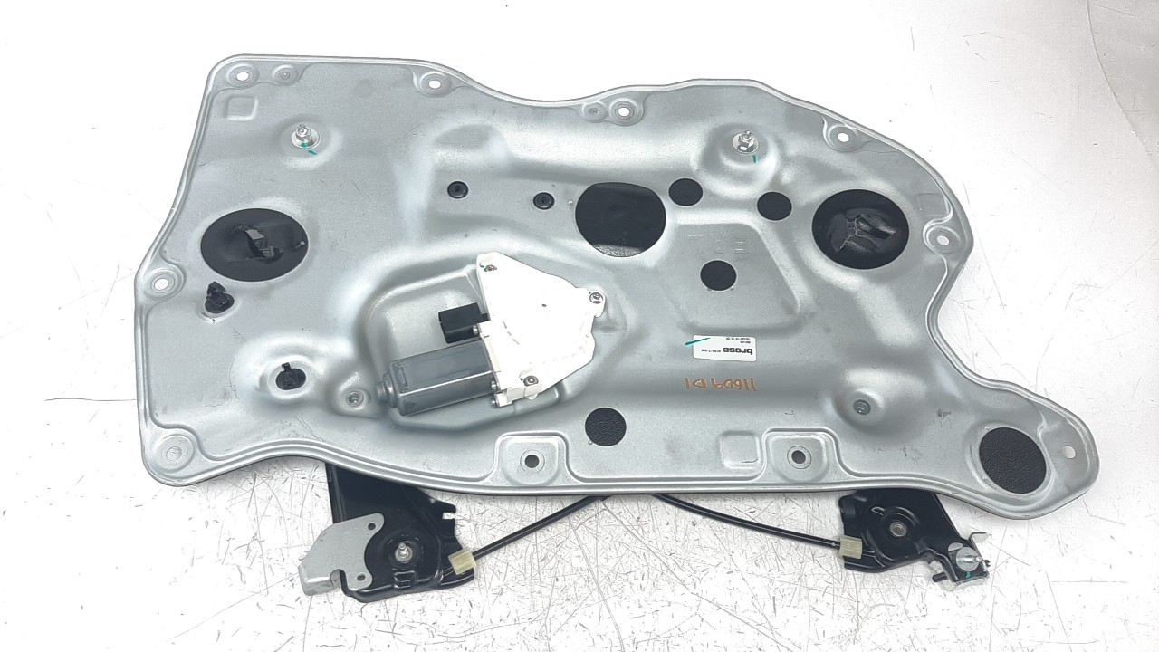 ELEVALUNAS DELANTERO IZQUIERDO NISSAN 370 Z (Z34) 2009- (915517200 1334921)