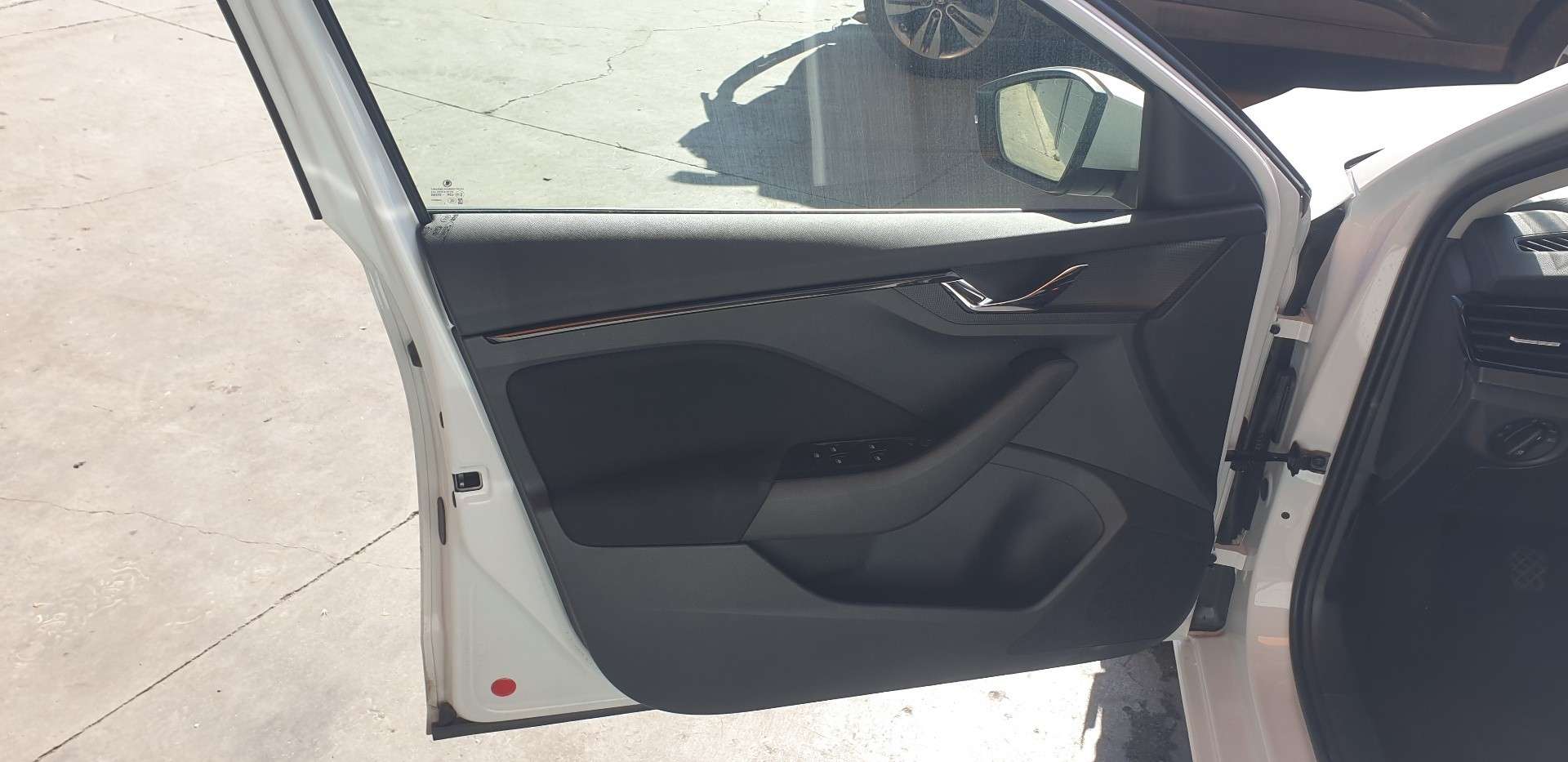 ELEVALUNAS DELANTERO IZQUIERDO SKODA SCALA (NW) 2019- (2Q1959405E 1335397)