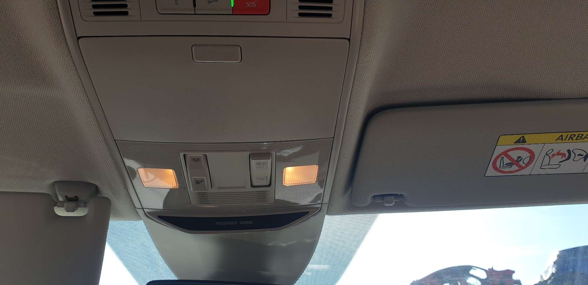 LUZ INTERIOR SKODA SCALA (NW) 2019- (657868837C 1335426)