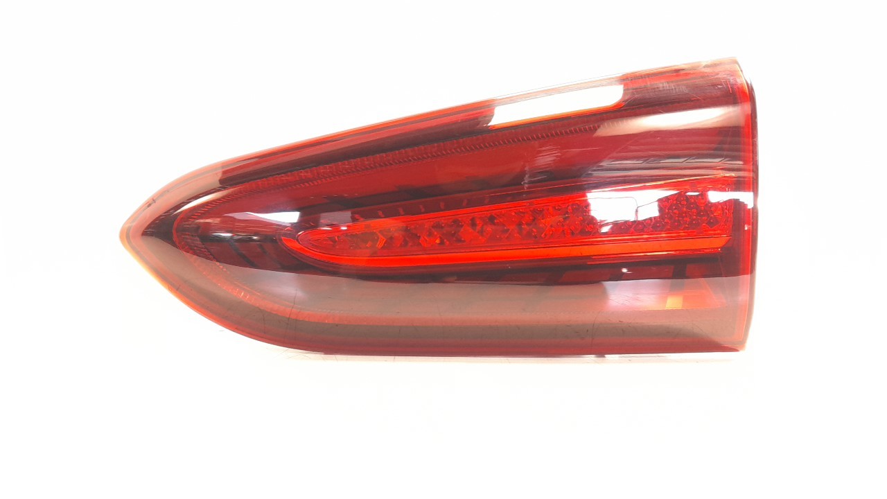 PILOTO TRASERO DERECHO INTERIOR HYUNDAI SANTA FE 2018- (92404S1100 1346369)