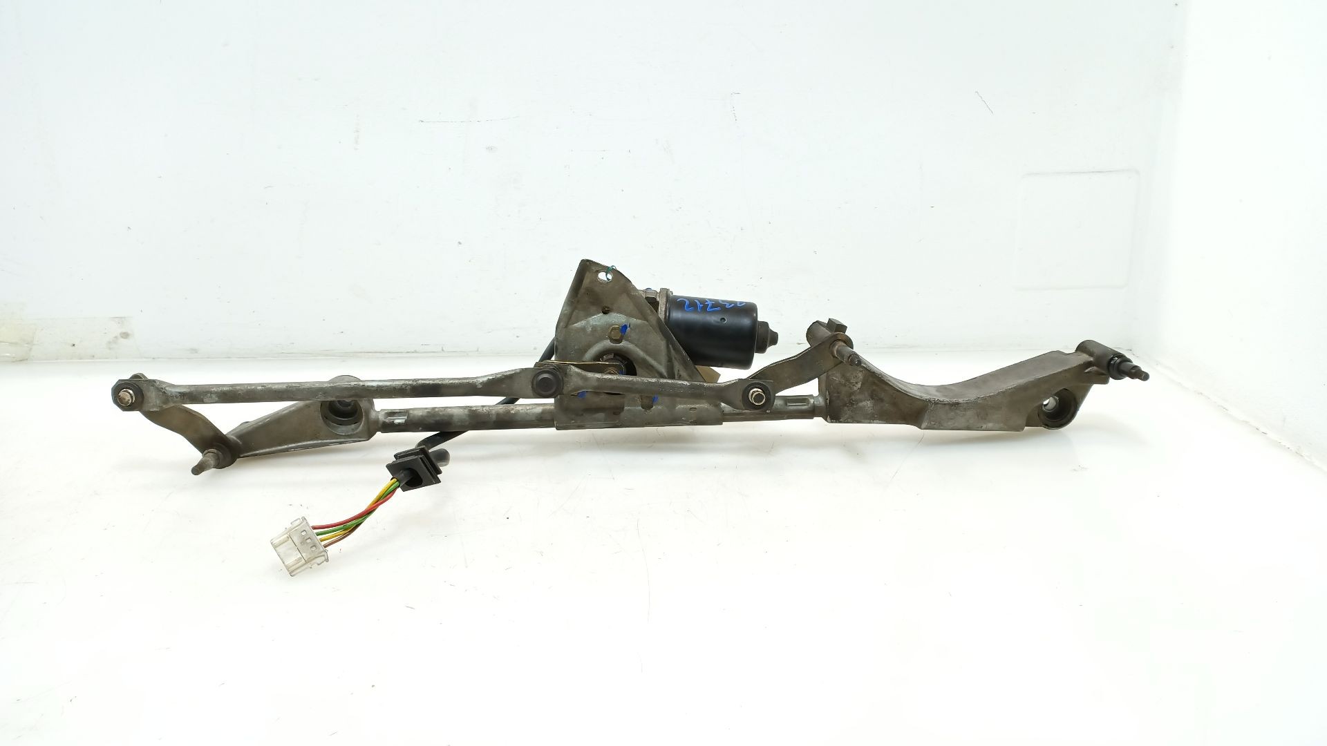 MOTOR LIMPIA DELANTERO MERCEDES-BENZ CLASE C (W203) 2000-2007 (A2038200342 1740095)