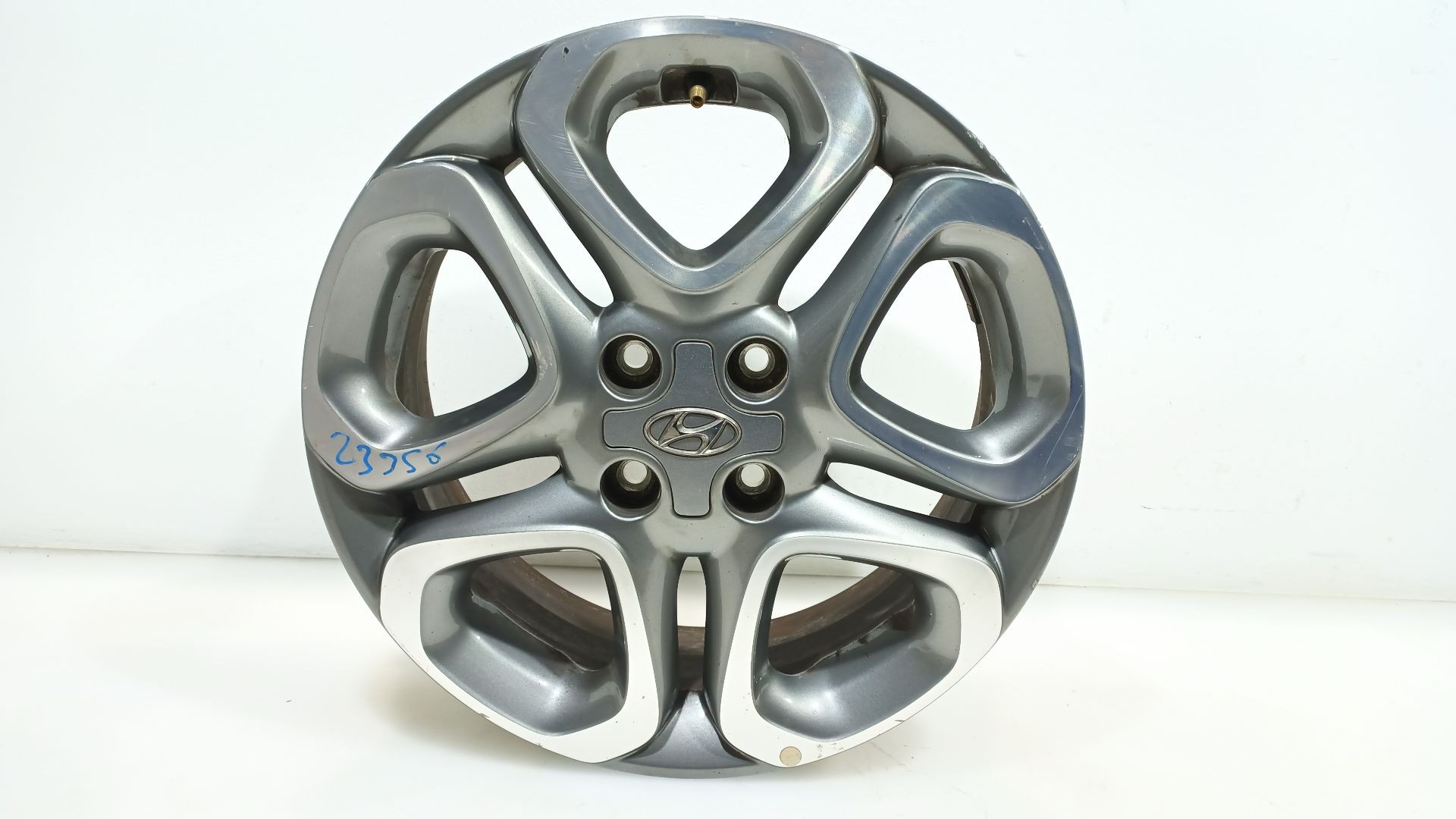 LLANTA HYUNDAI i20 ACTIVE (IB, GB) 2015- (52910C8700 1690752)