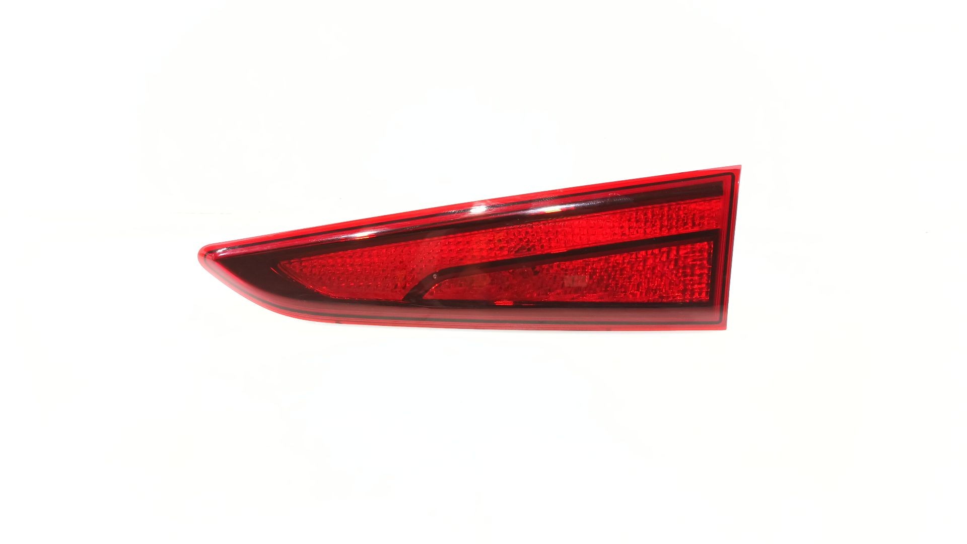 PILOTO TRASERO DERECHO INTERIOR HYUNDAI KONA (OS, OSE, OSI) 2017- (92404J9500 1746105)