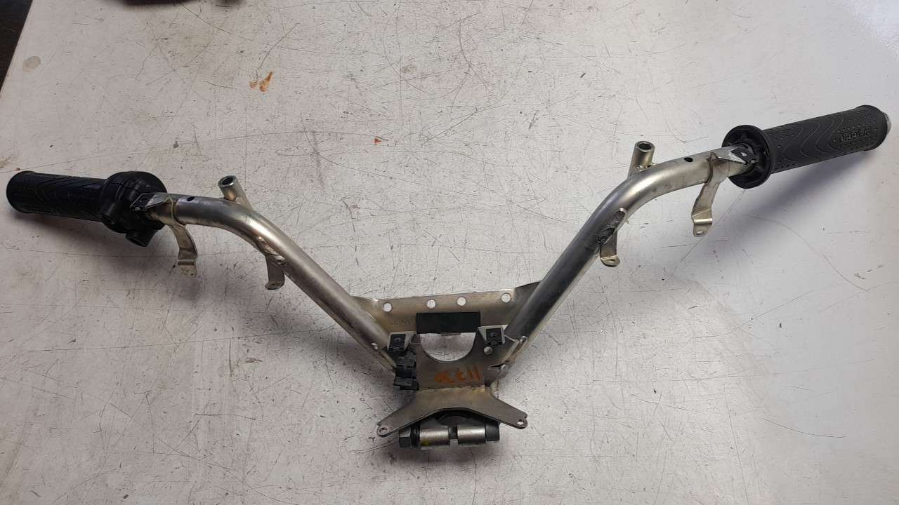 MANILLAR PIAGGIO (VESPA) MP3 400 HPE 2021- (1B006542R 1352382)