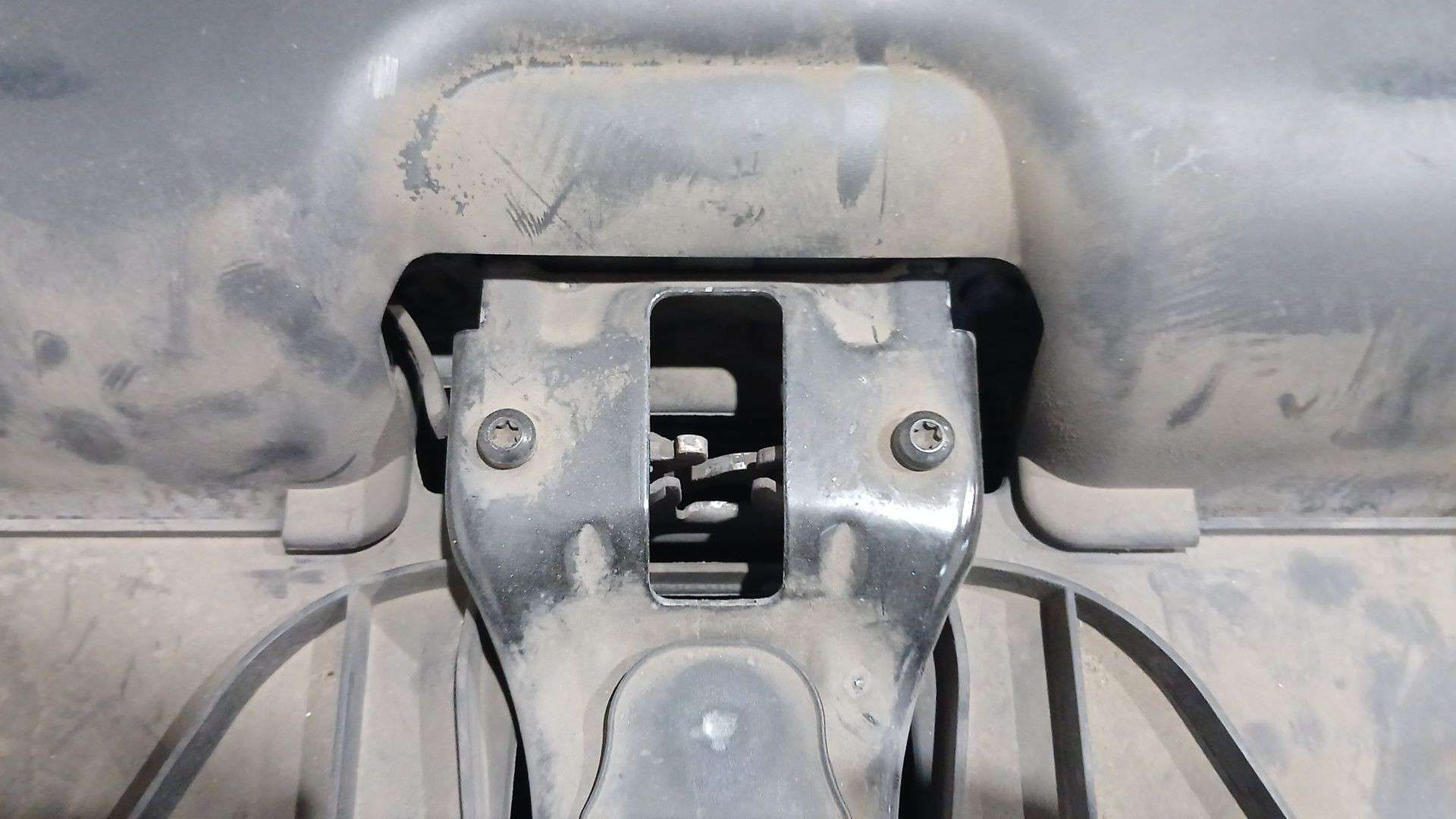 CERRADURA CAPO BMW 1 (E87) 2003-2013 (51237008755 1746753)