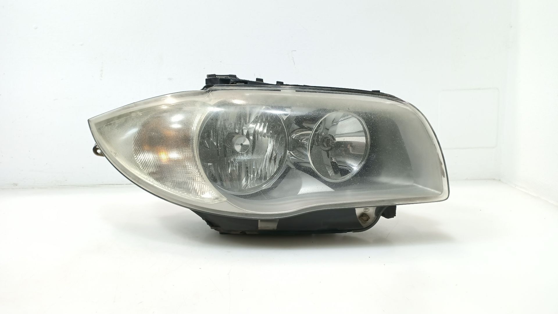 FARO DERECHO BMW 1 (E87) 2003-2013 (63126924486 1746776)