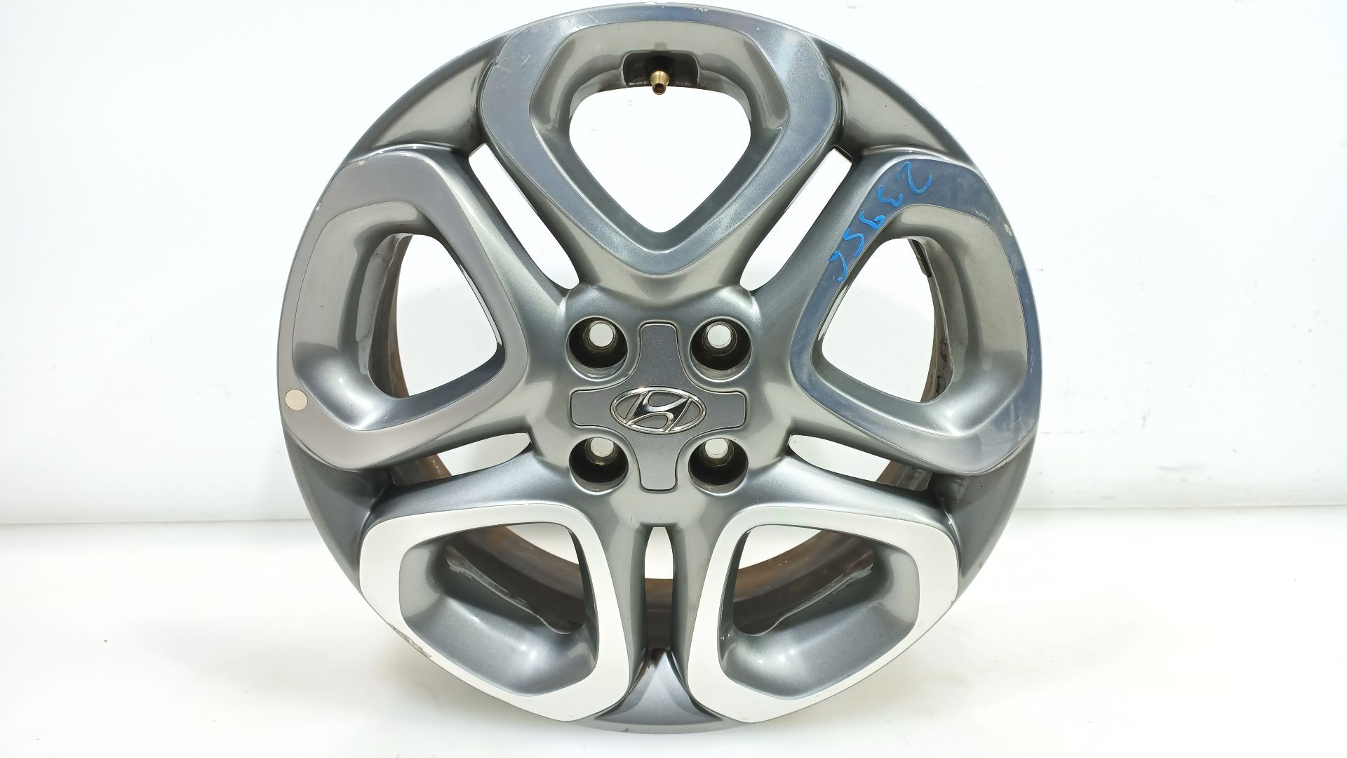 LLANTA HYUNDAI i20 ACTIVE (IB, GB) 2015- (52910C8700 1690755)