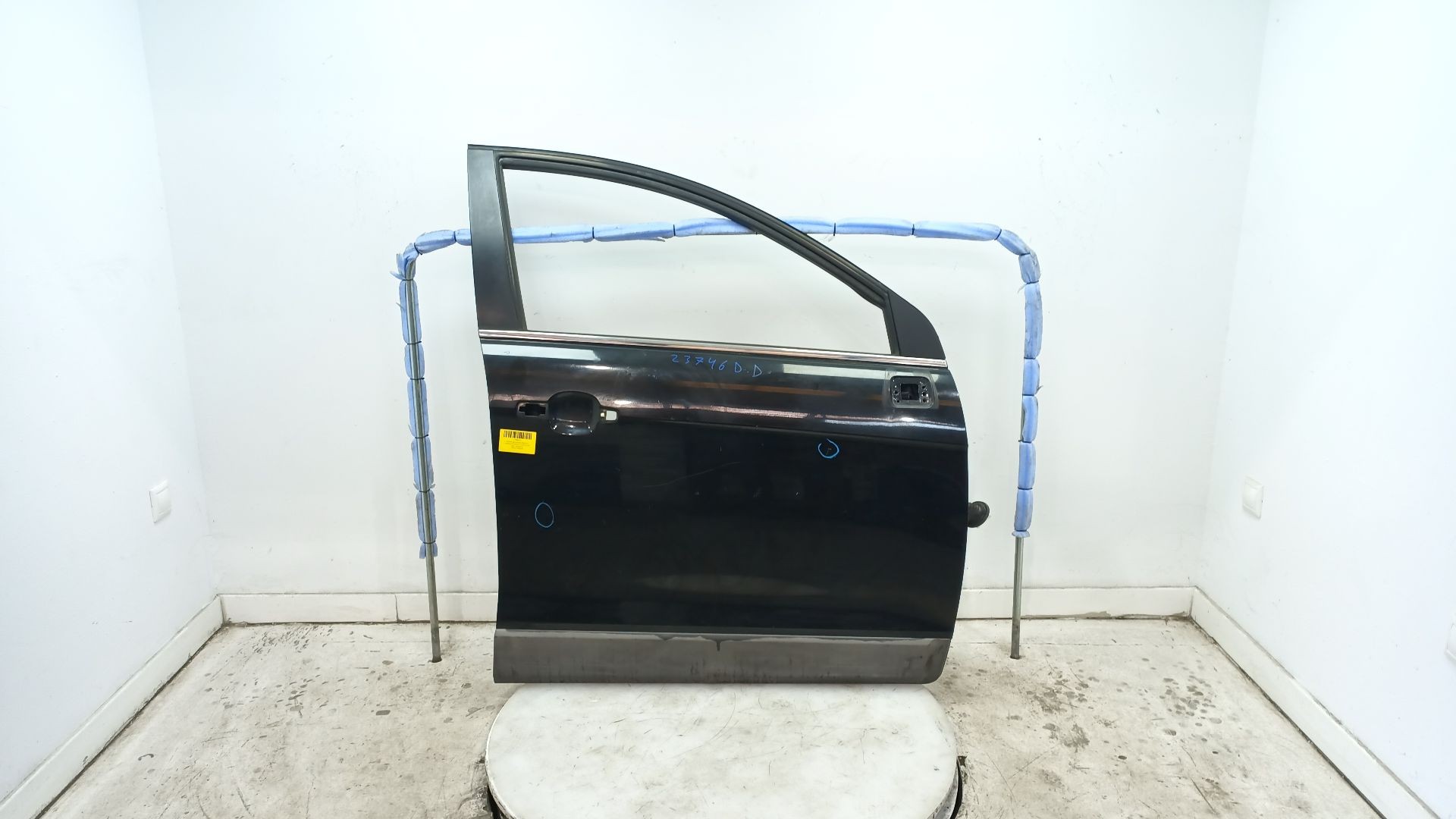 PUERTA DELANTERA DERECHA CHEVROLET CAPTIVA (C100, C140) 2006- (42352070 1756977)