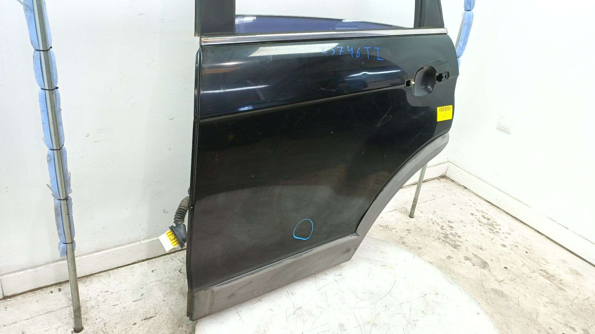 PUERTA TRASERA IZQUIERDA CHEVROLET CAPTIVA (C100, C140) 2006- (94543752 1756980)