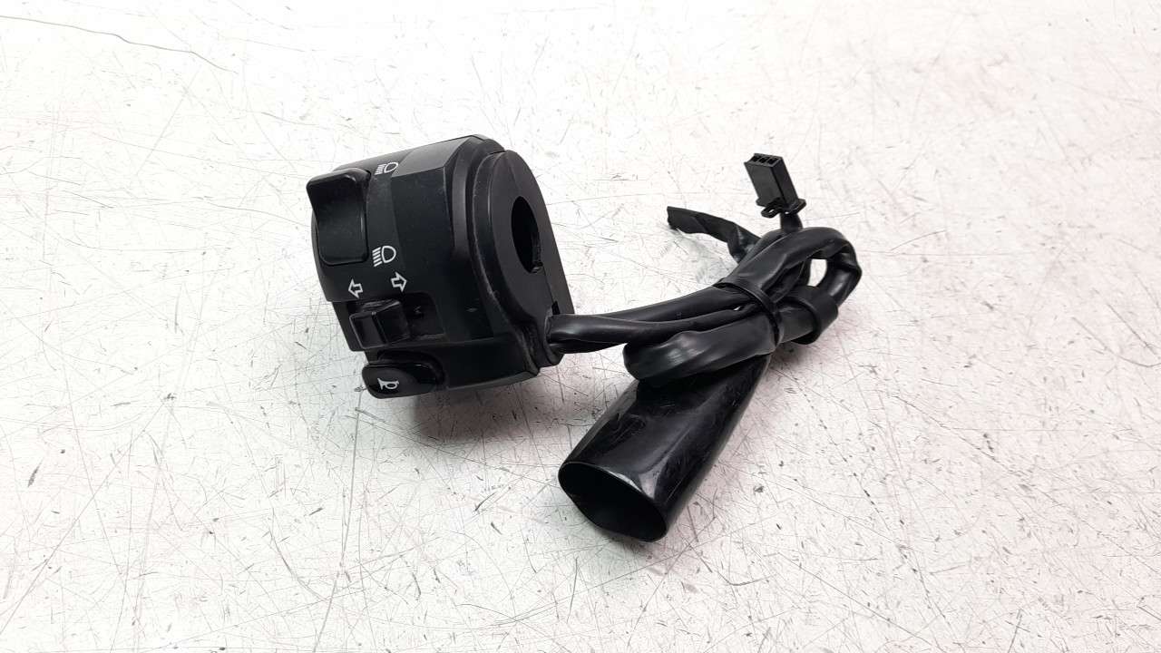 PIÑA LUCES IZQUIERDA KAWASAKI NINJA 400 2017- (460910372 1358253)