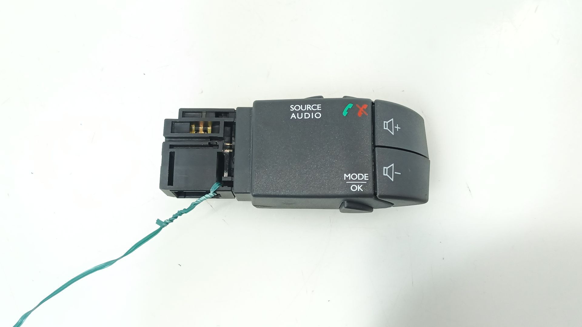 MANDO MULTIFUNCION RENAULT CLIO IV (BH_) 2012- (255522448R 1760379)