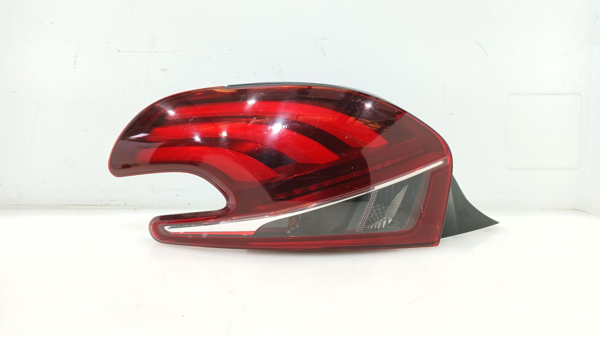 PILOTO TRASERO IZQUIERDO PEUGEOT 208 I (CA_, CC_) 2012- (9825601280 1764220)