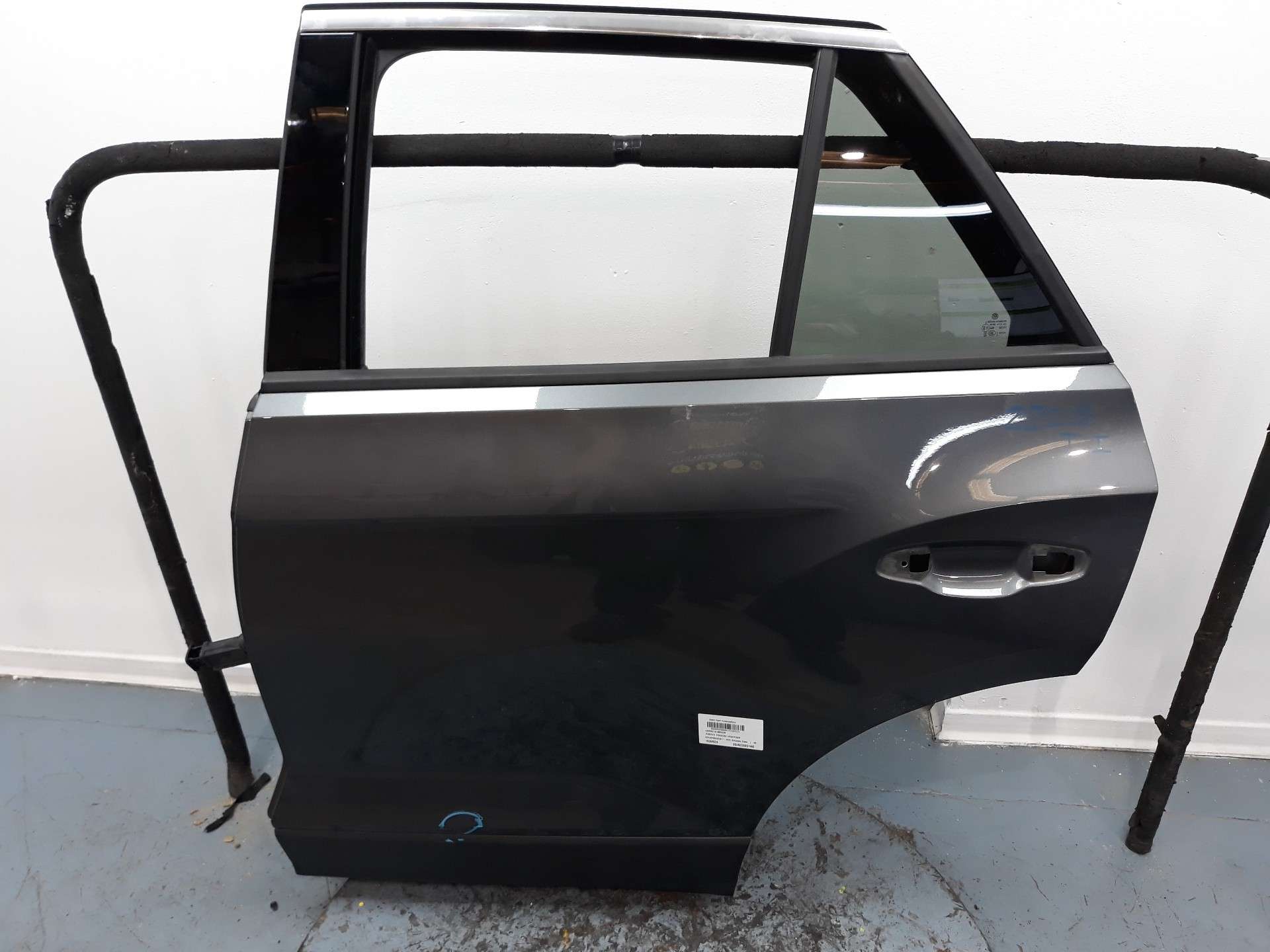 PUERTA TRASERA IZQUIERDA VOLKSWAGEN T-ROC 2017- (2GA833051AG 1530924)