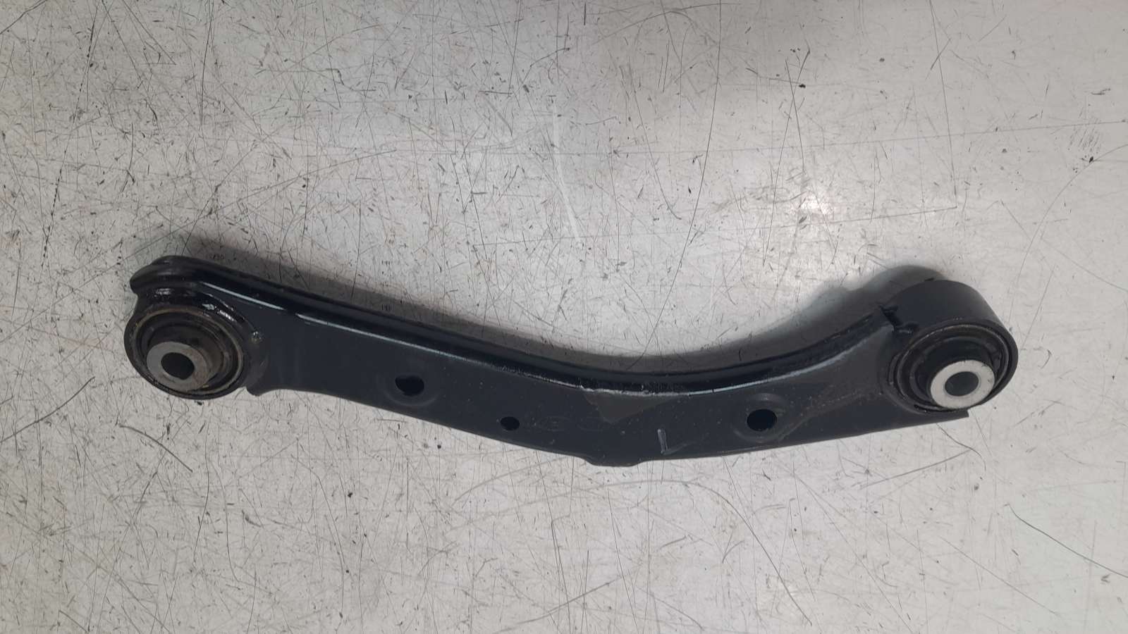 BRAZO SUSPENSION SUPERIOR TRASERO DERECHO 55100D3050 