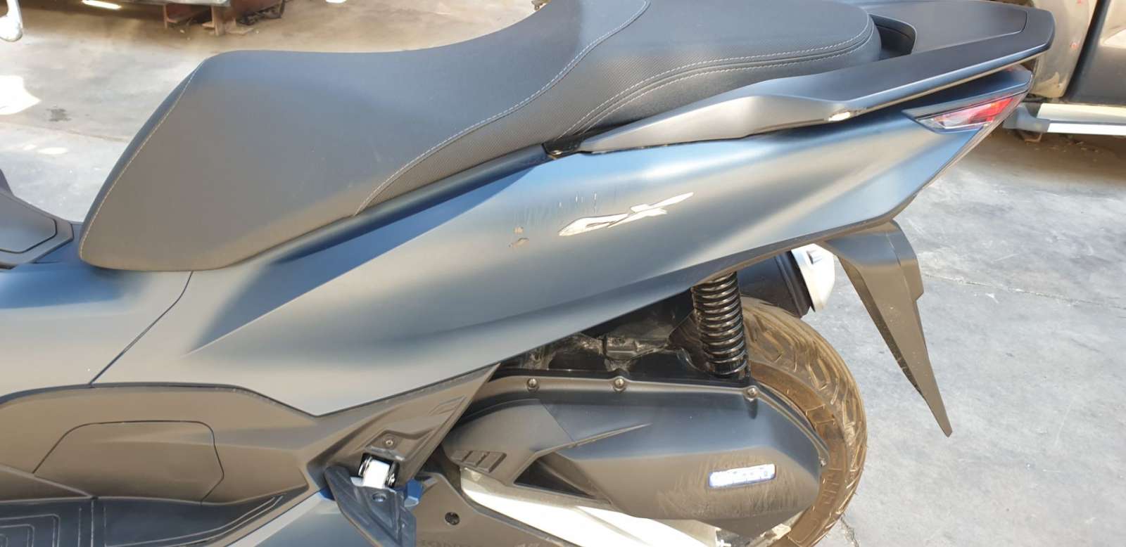 MOLDURA 83650K1YJ50ZB 