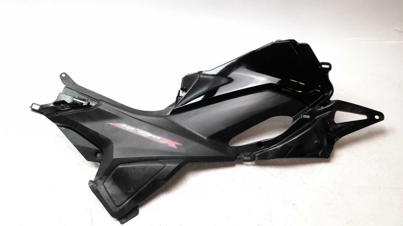 CARENADO DELANTERO DERECHO HONDA NC 750 2016- (83600MKAD80ZA 1381865)