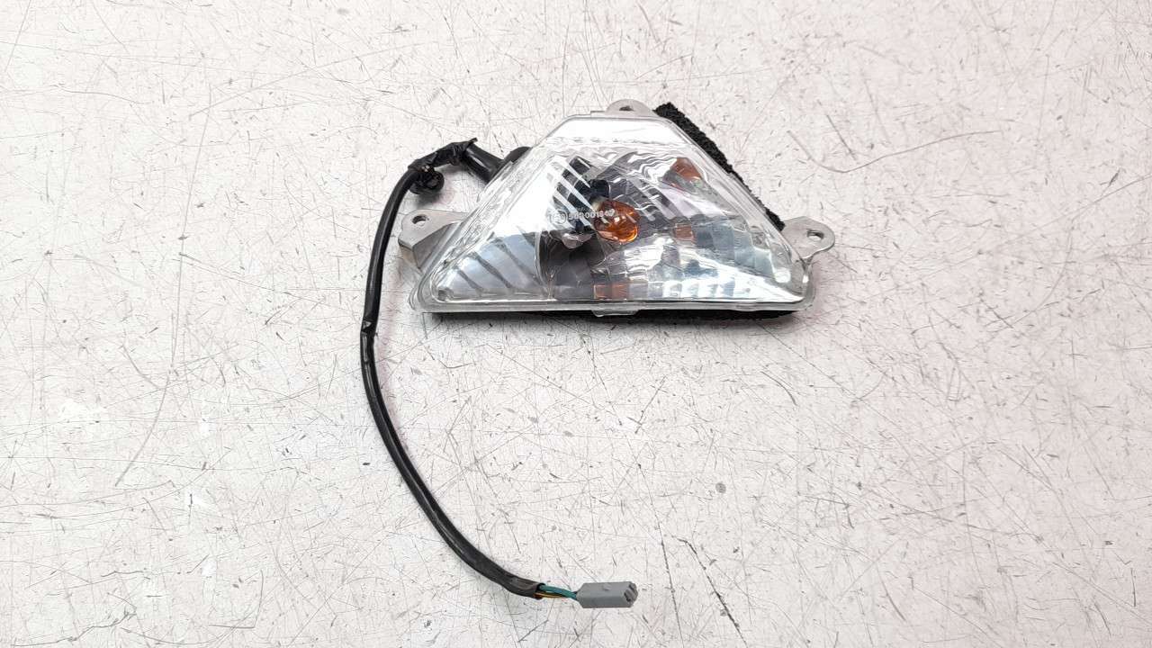 PILOTO DELANTERO DERECHO 230400154 