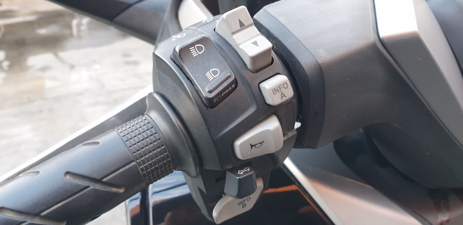 PIÑA LUCES IZQUIERDA HONDA NSS 300 FORZA 2013-2019 (35200K40F01 1395282)