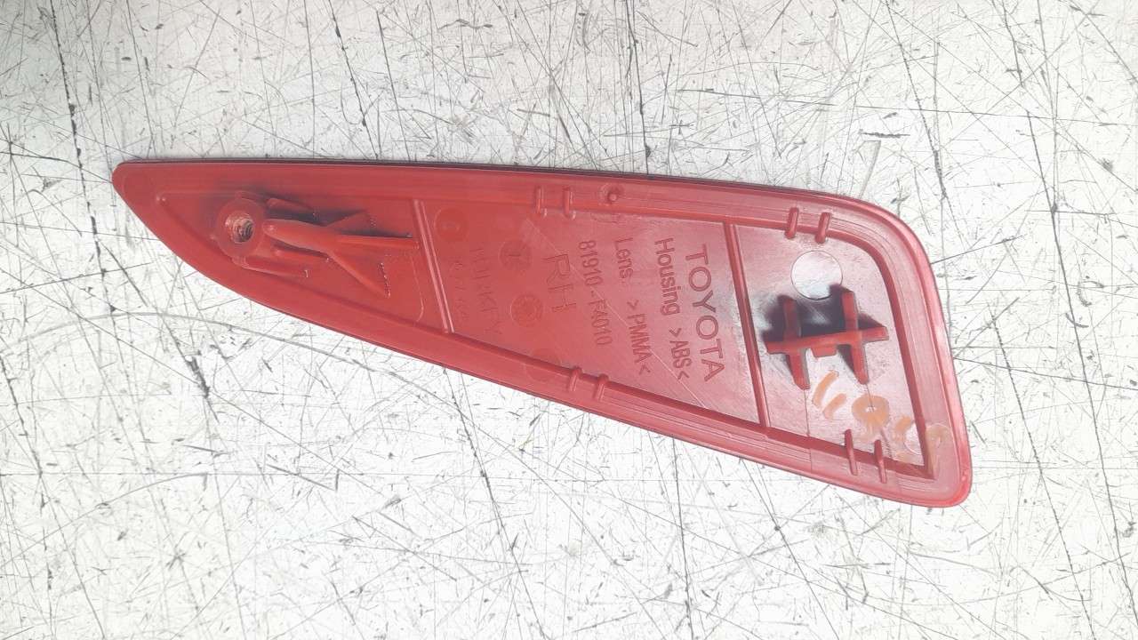 PILOTO TRASERO DERECHO PARAGOLPES TOYOTA C-HR 2016- (81910F4010 1397399)