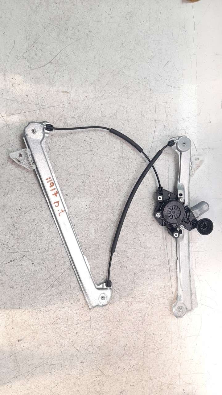 ELEVALUNAS DELANTERO IZQUIERDO MAZDA 3 BERLINA (BP) 2019- (BCJH59590A 1398143)