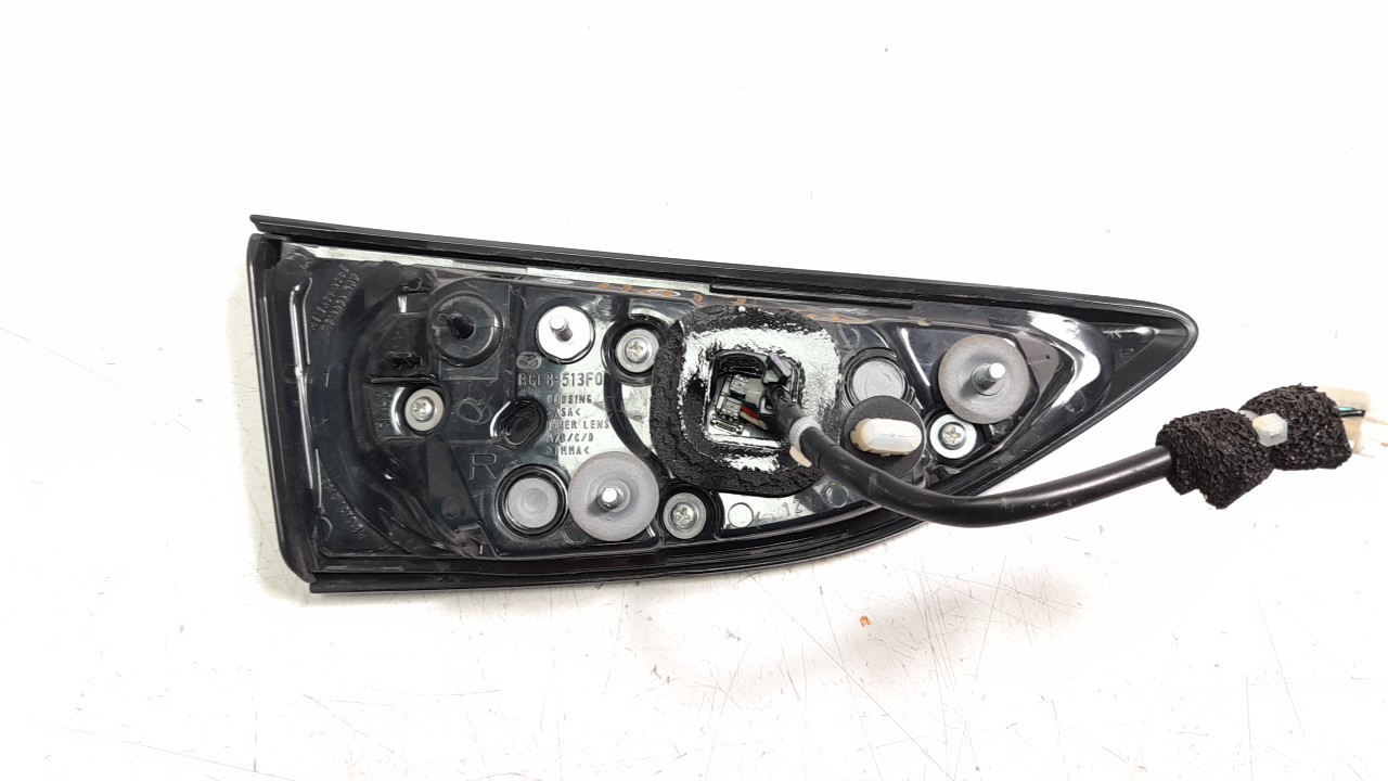 PILOTO TRASERO DERECHO INTERIOR MAZDA 3 BERLINA (BP) 2019- (BCKC513F0 1398173)