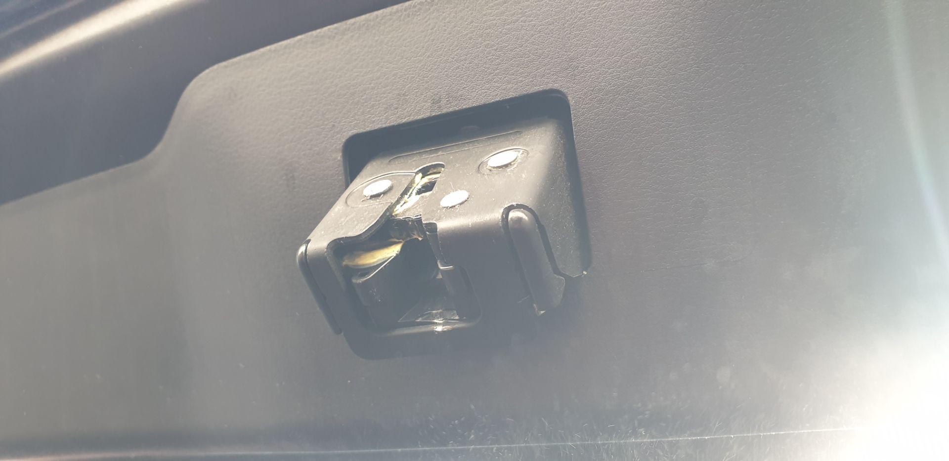 CERRADURA MALETERO / PORTON BDMT62310 