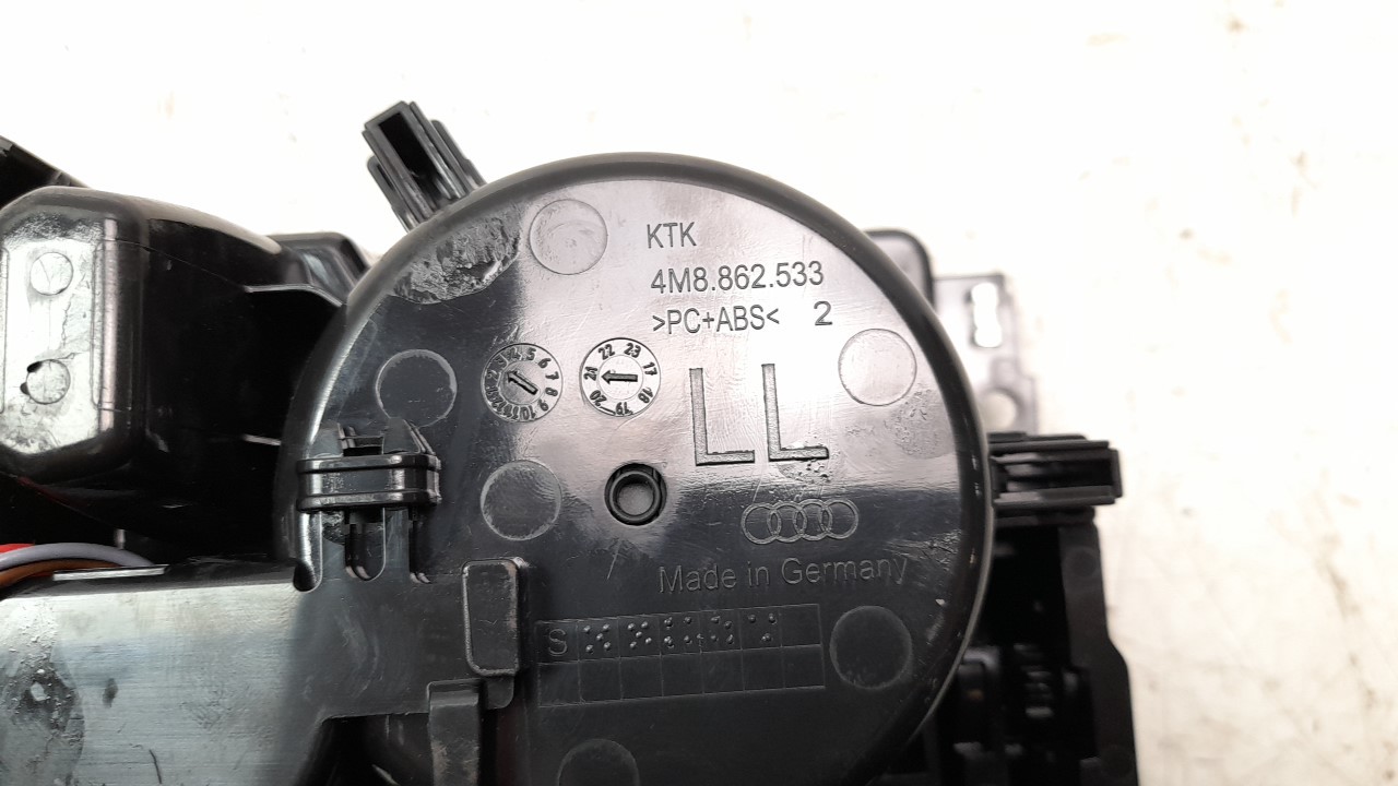 CENICERO AUDI Q7 4MG 2019- (4M8862533 1398561)