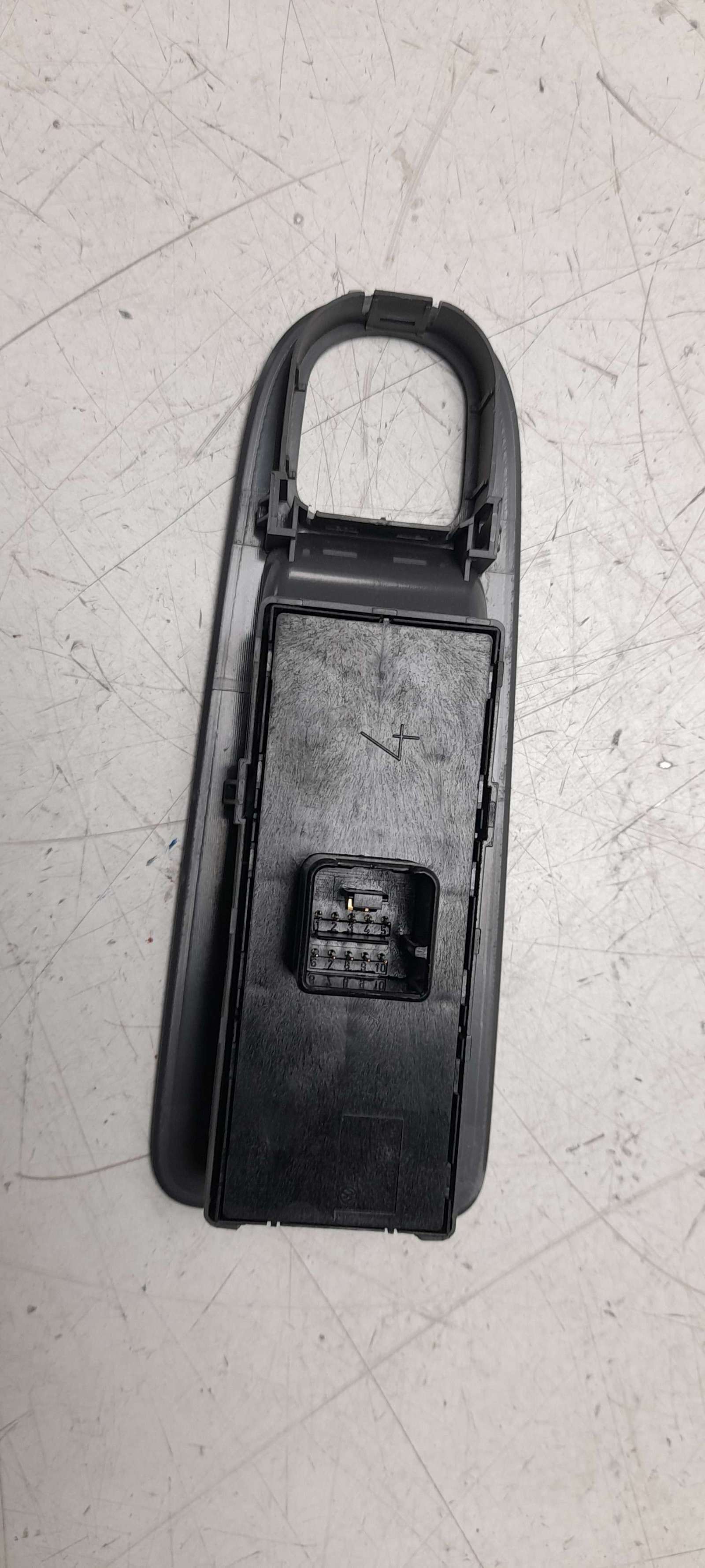 MANDO ELEVALUNAS DELANTERO IZQUIERDO SEAT ALHAMBRA (711) 2015- (7N0959857 1410622)