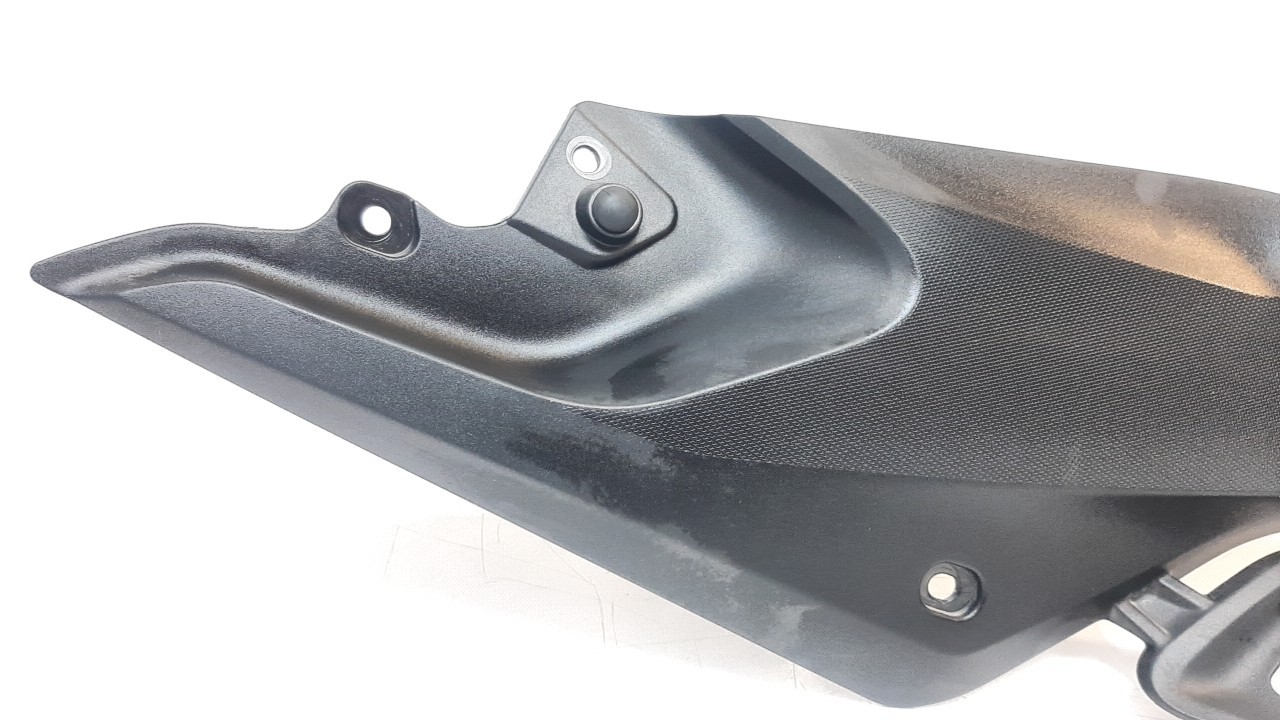 MOLDURA BMW R 1200 R 2015-2019 (46638534274 1413739)