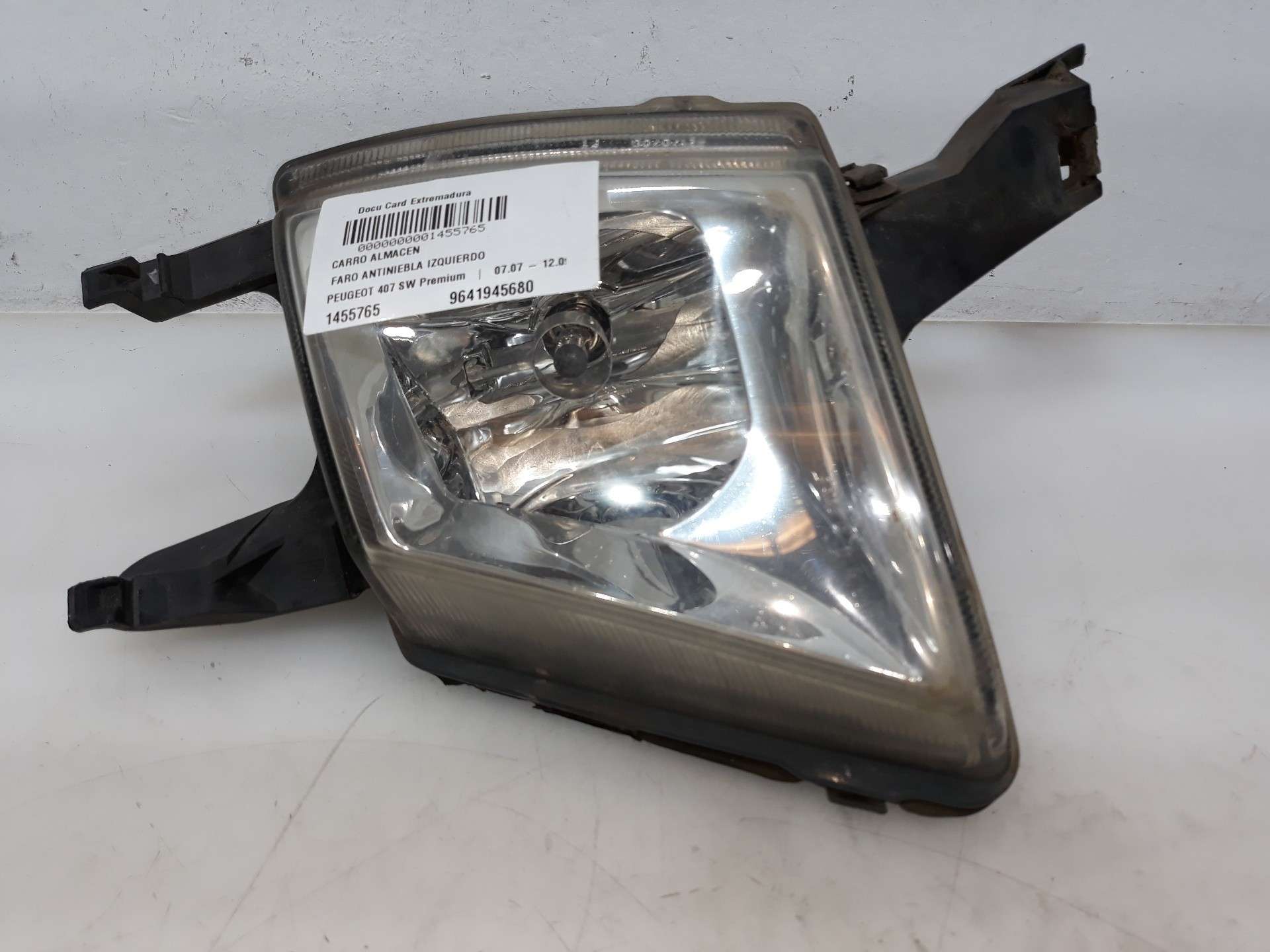 FARO ANTINIEBLA IZQUIERDO PEUGEOT 407 SW 2004-2011 (9641945680 1455765)