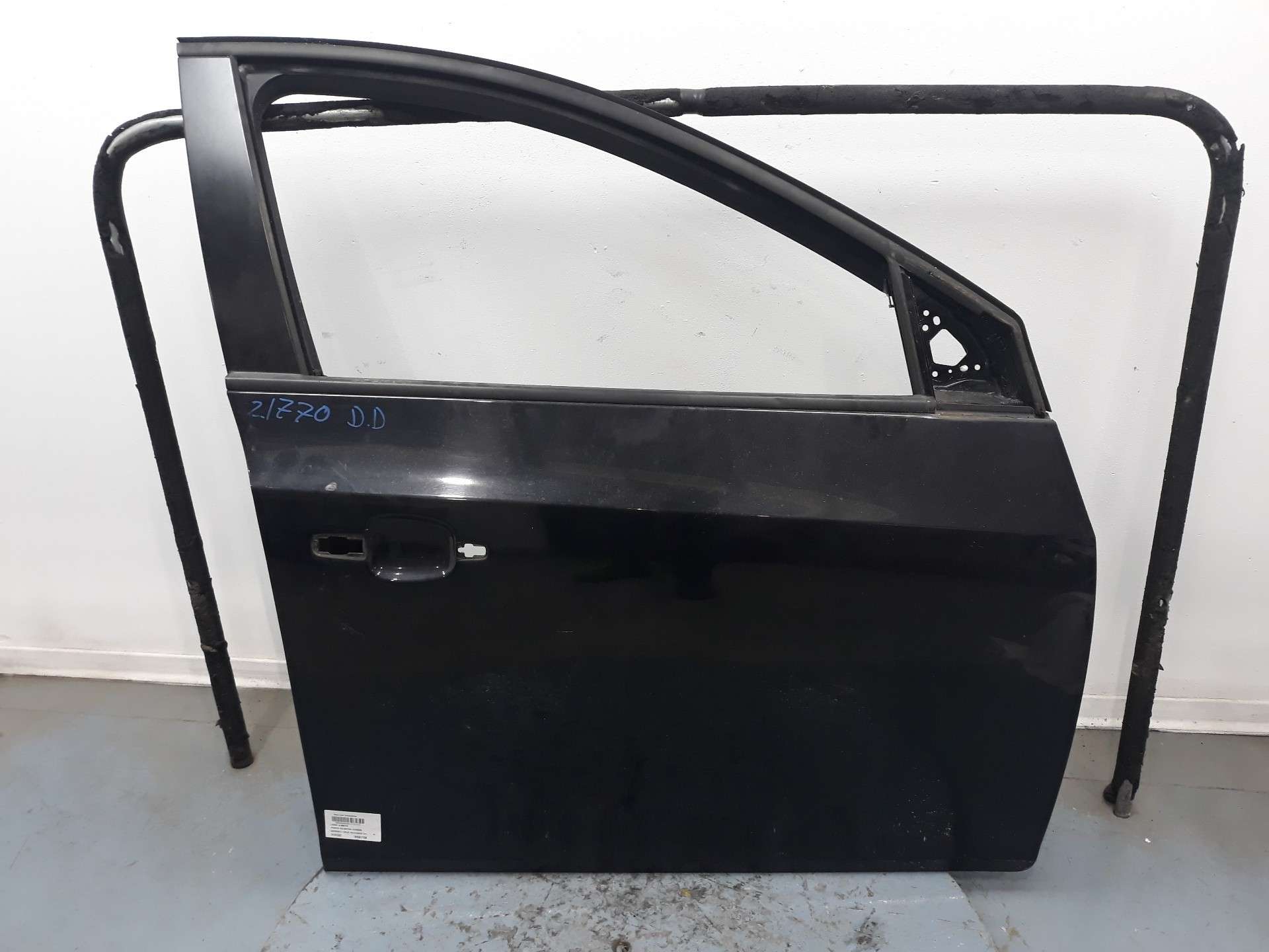 PUERTA DELANTERA DERECHA CHEVROLET CRUZE HATCHBACK 2011-2014 (95987758 1476322)