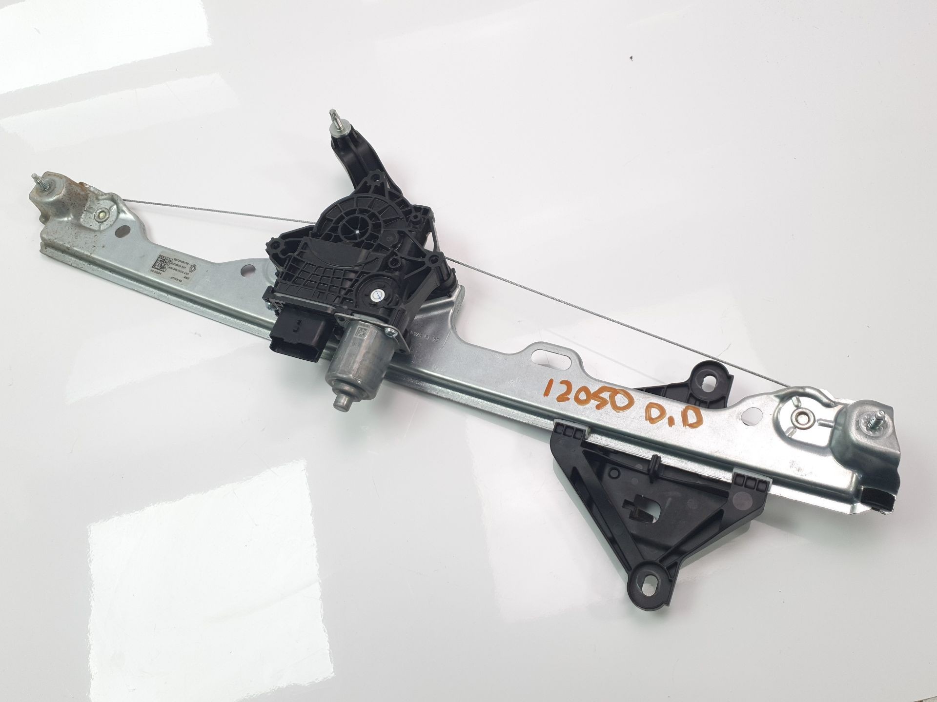 ELEVALUNAS DELANTERO DERECHO DACIA DUSTER III 2024- (807201973R 1427648)