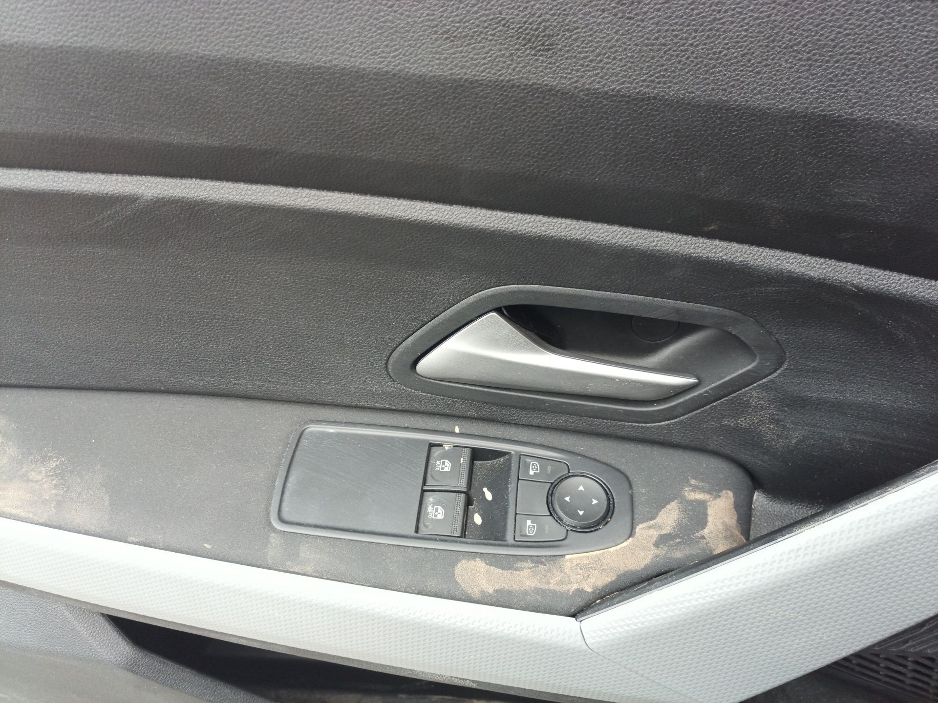 MANDO ELEVALUNAS DELANTERO IZQUIERDO 254105582R 