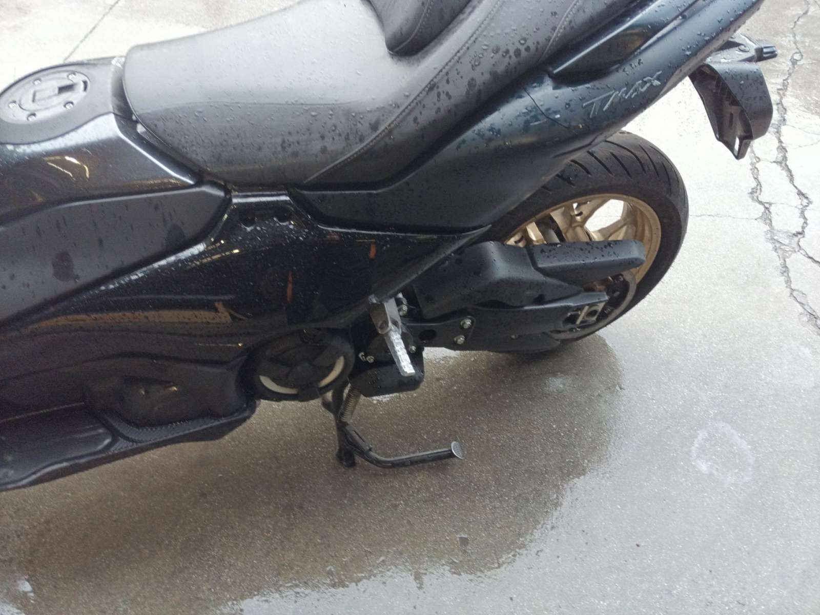 ESTRIBO LATERAL B7M274310000 