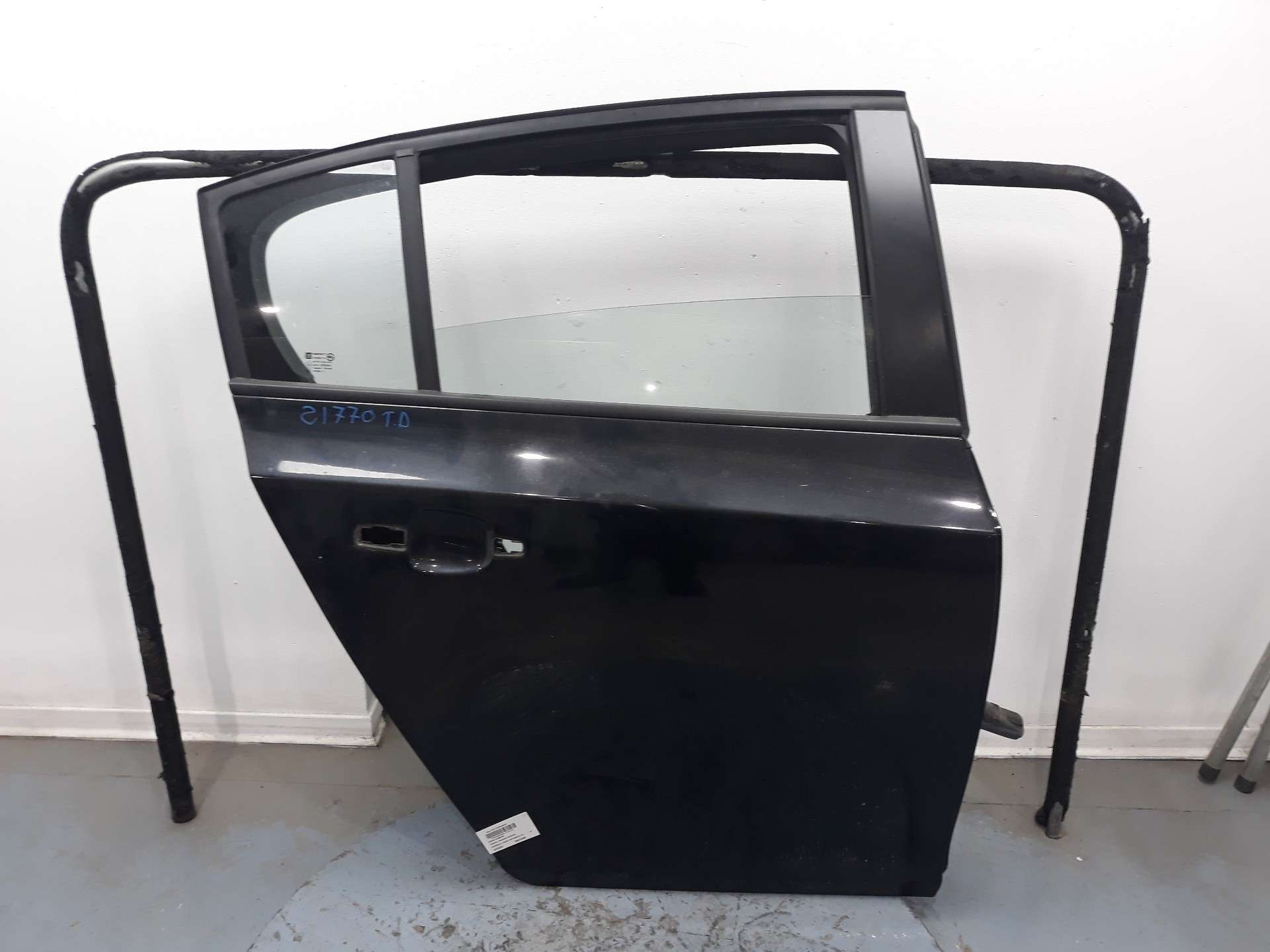 PUERTA TRASERA DERECHA CHEVROLET CRUZE HATCHBACK 2011-2014 (95476405 1476324)