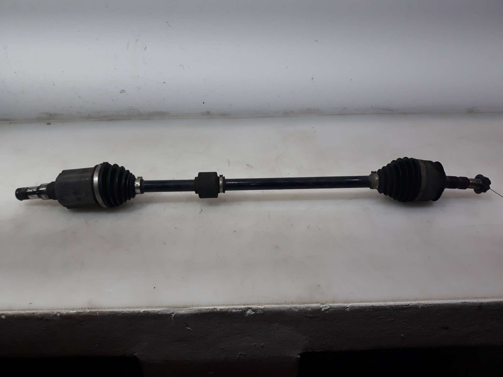 TRANSMISION DELANTERA DERECHA CHEVROLET CRUZE HATCHBACK 2011-2014 (13334715 1476335)