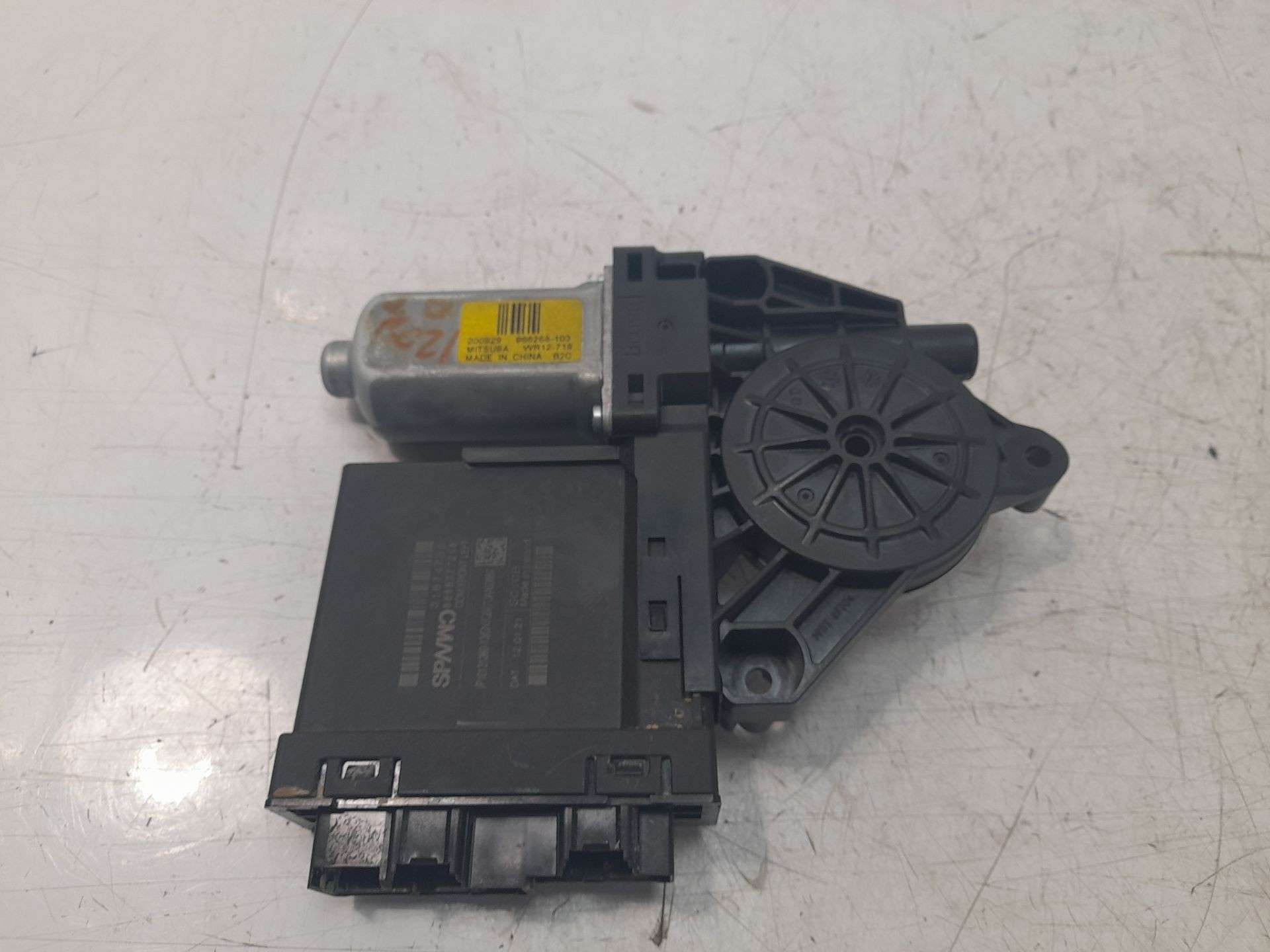 MOTOR ELEVALUNAS DELANTERO IZQUIERDO VOLVO XC60 II (246) 2017- (200929 1436131)