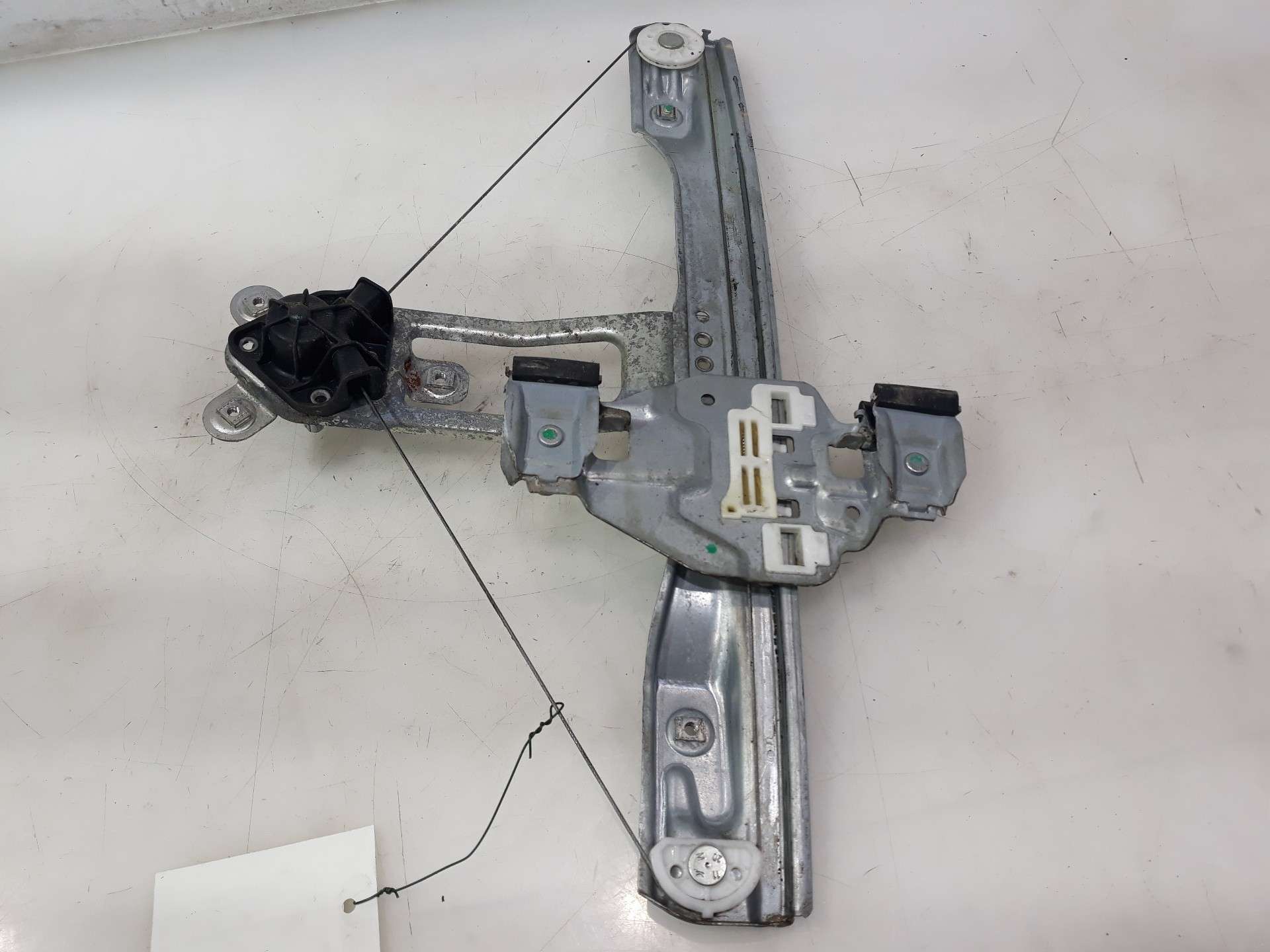 ELEVALUNAS TRASERO IZQUIERDO CHEVROLET CRUZE HATCHBACK 2011-2014 (95299681 1476346)