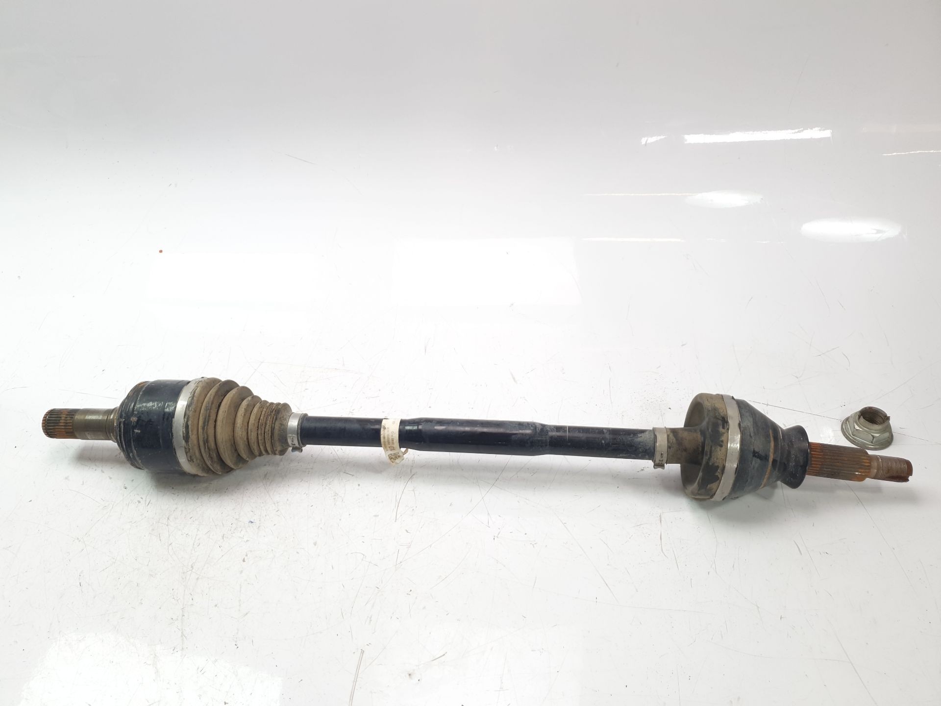 TRANSMISION TRASERA DERECHA 6701042080 