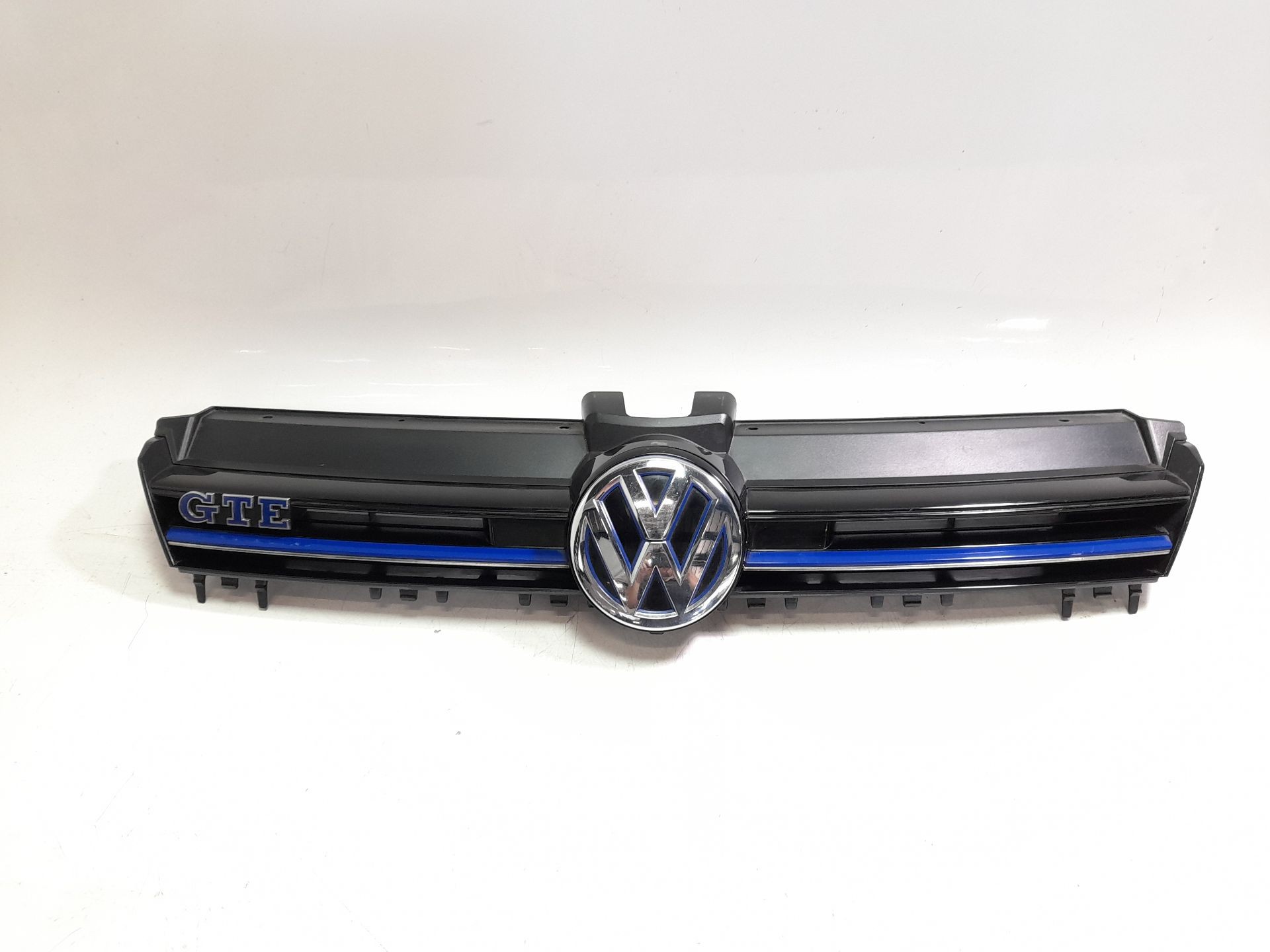 REJILLA DELANTERA VOLKSWAGEN GOLF VII LIM. 2012-2017 (5GE853653D 1441302)