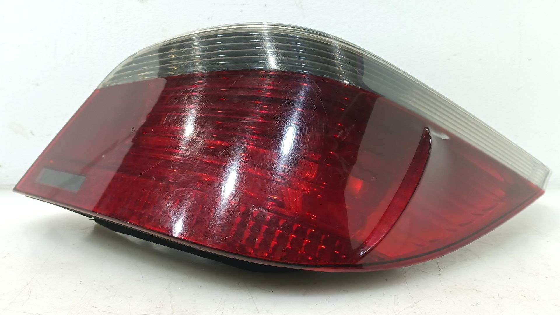 PILOTO TRASERO DERECHO BMW 5 (E60) 2001-2010 (63216910768 1752595)