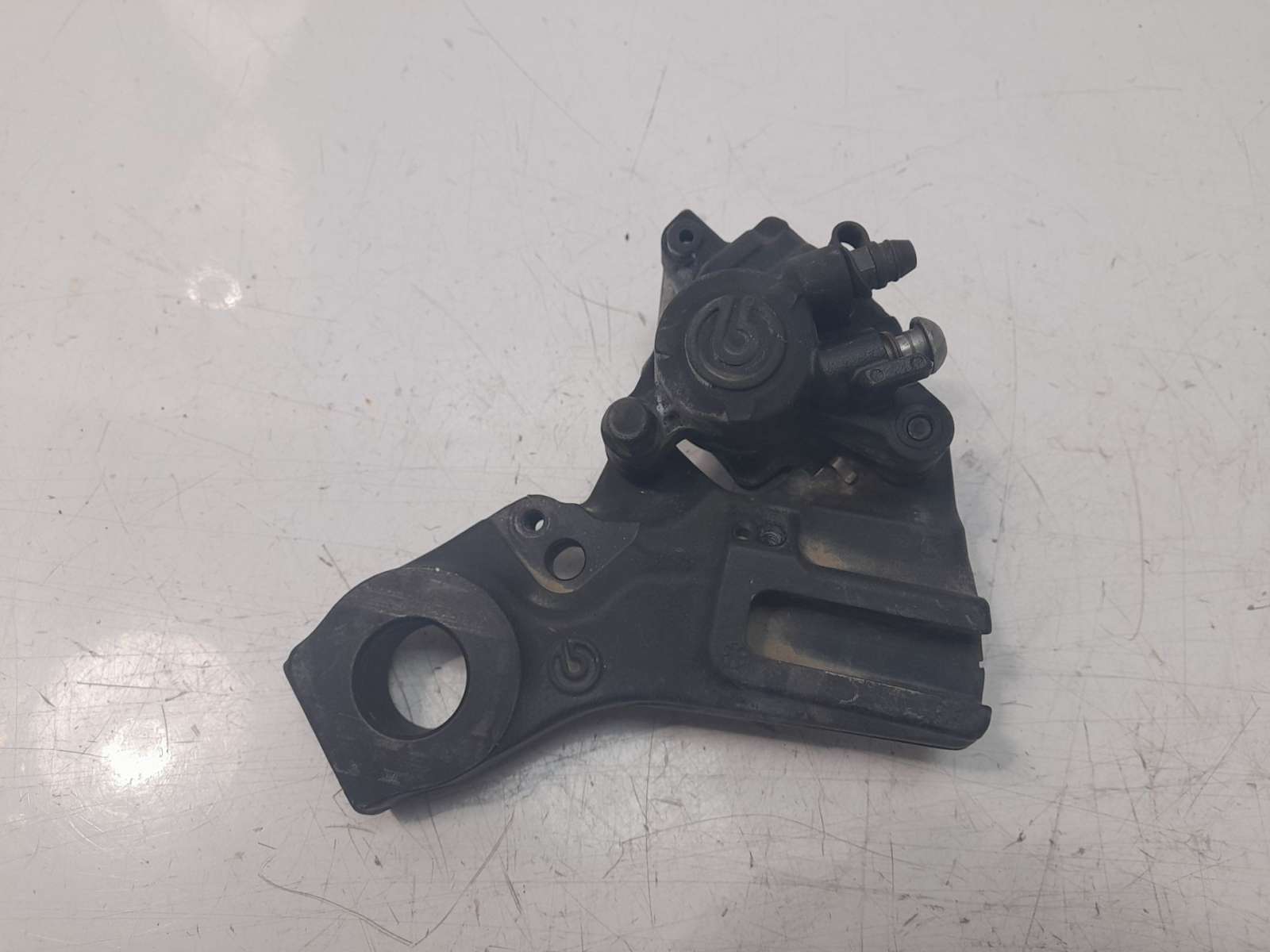 PINZA DE FRENO TRASERA 34219467615 