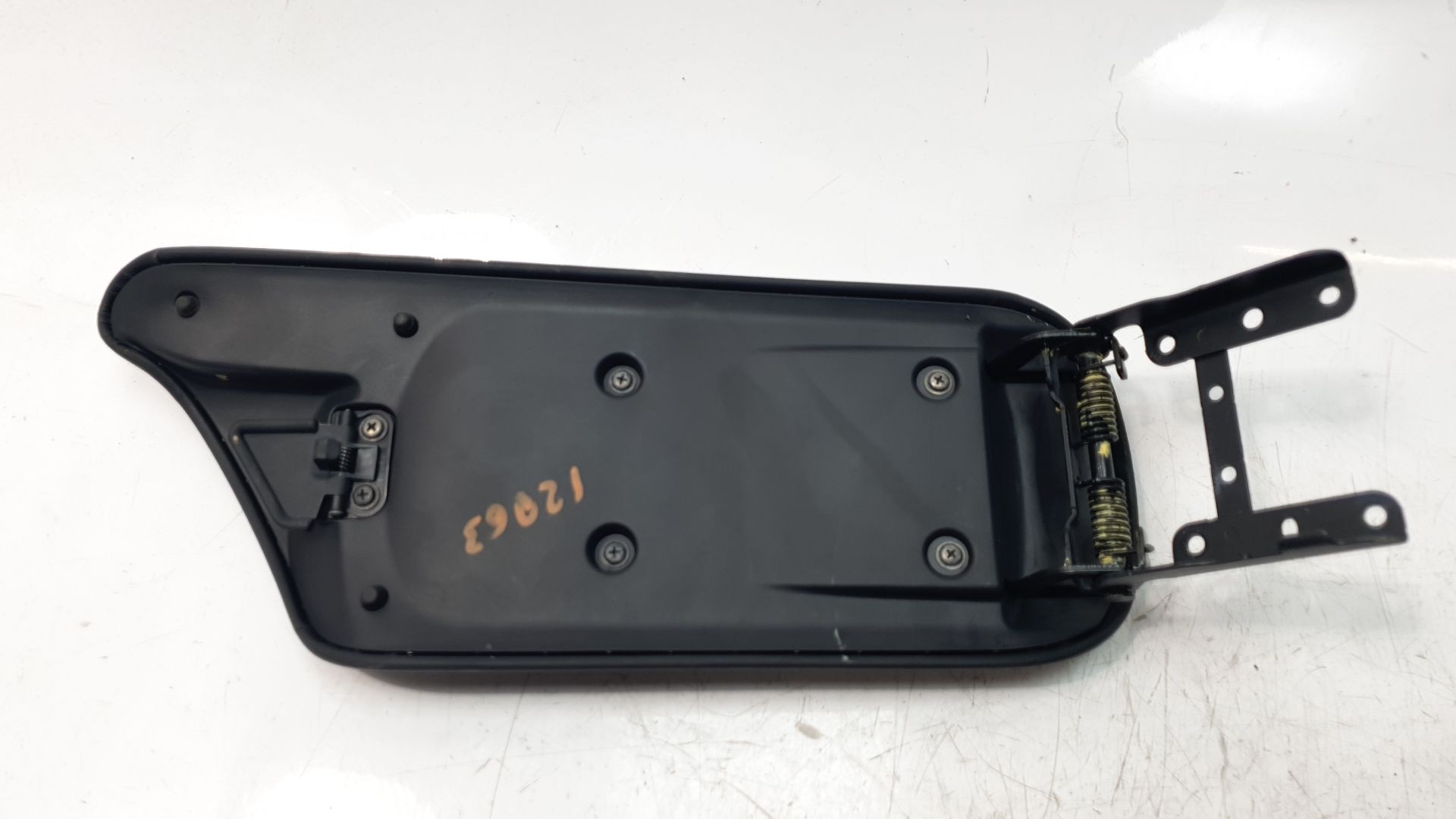 APOYABRAZOS CENTRAL TOYOTA C-HR 2016- (58905F4010J0 1461470)