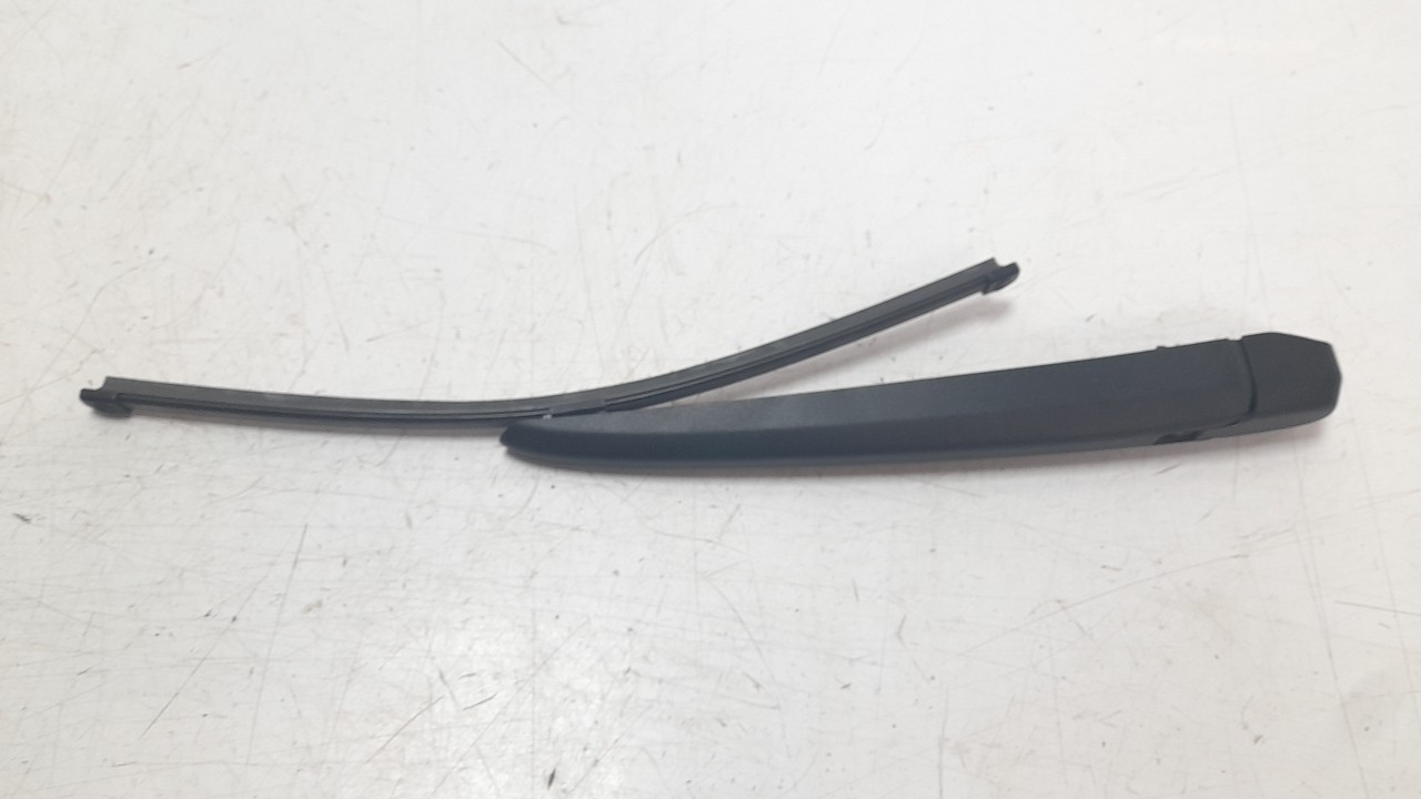 BRAZO LIMPIA TRASERO TOYOTA C-HR 2016- (85241F4010 1461488)