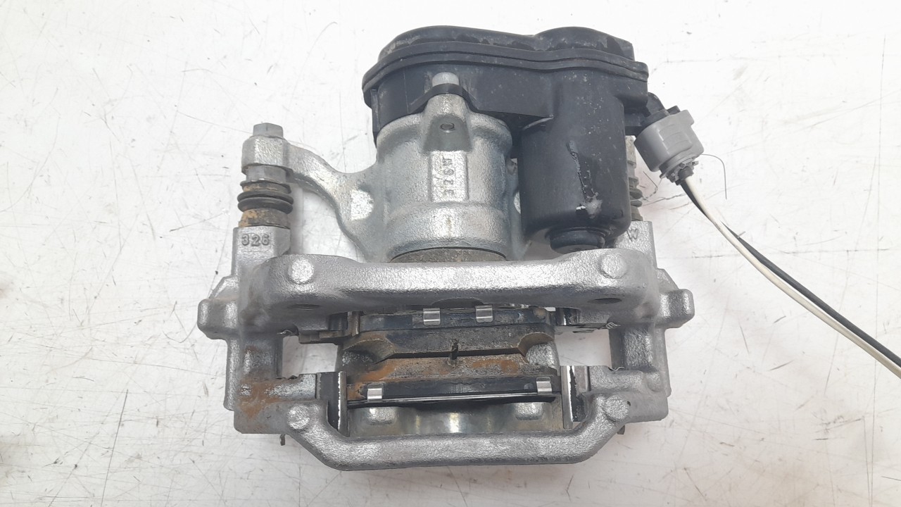 PINZA DE FRENO TRASERA IZQUIERDA 46310F4011 