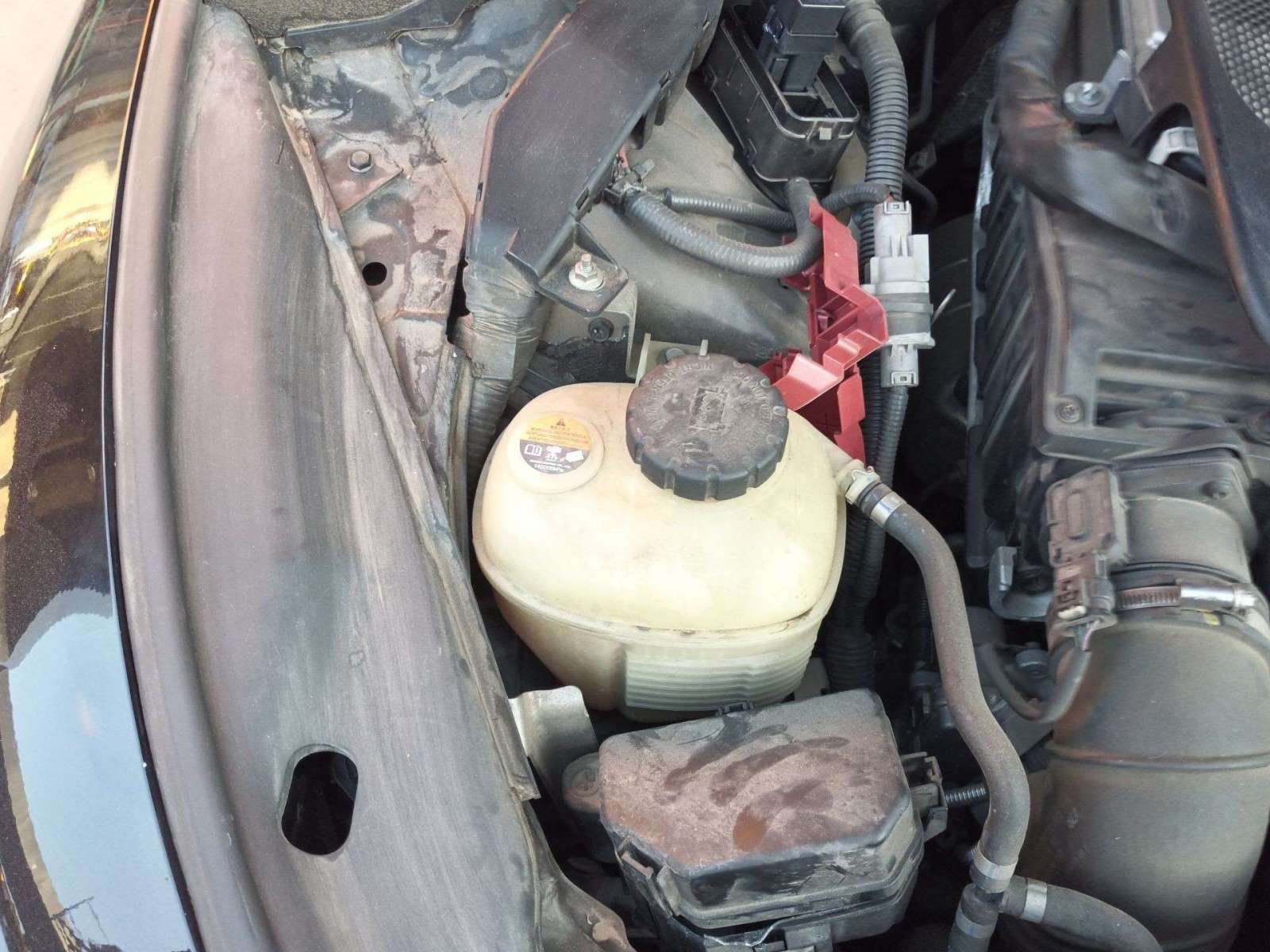 DEPOSITO EXPANSION INFINITI Q50 2013- (217104GD0A 1464044)