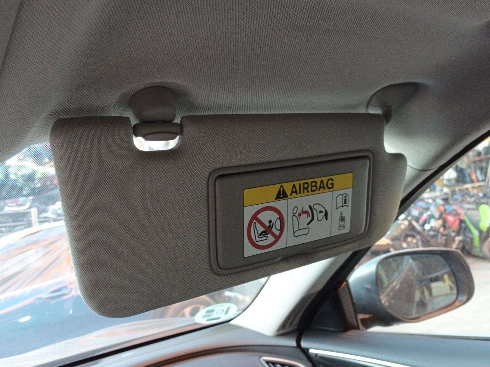 PARASOL DERECHO INFINITI Q50 2013- (964004GR1A 1464131)